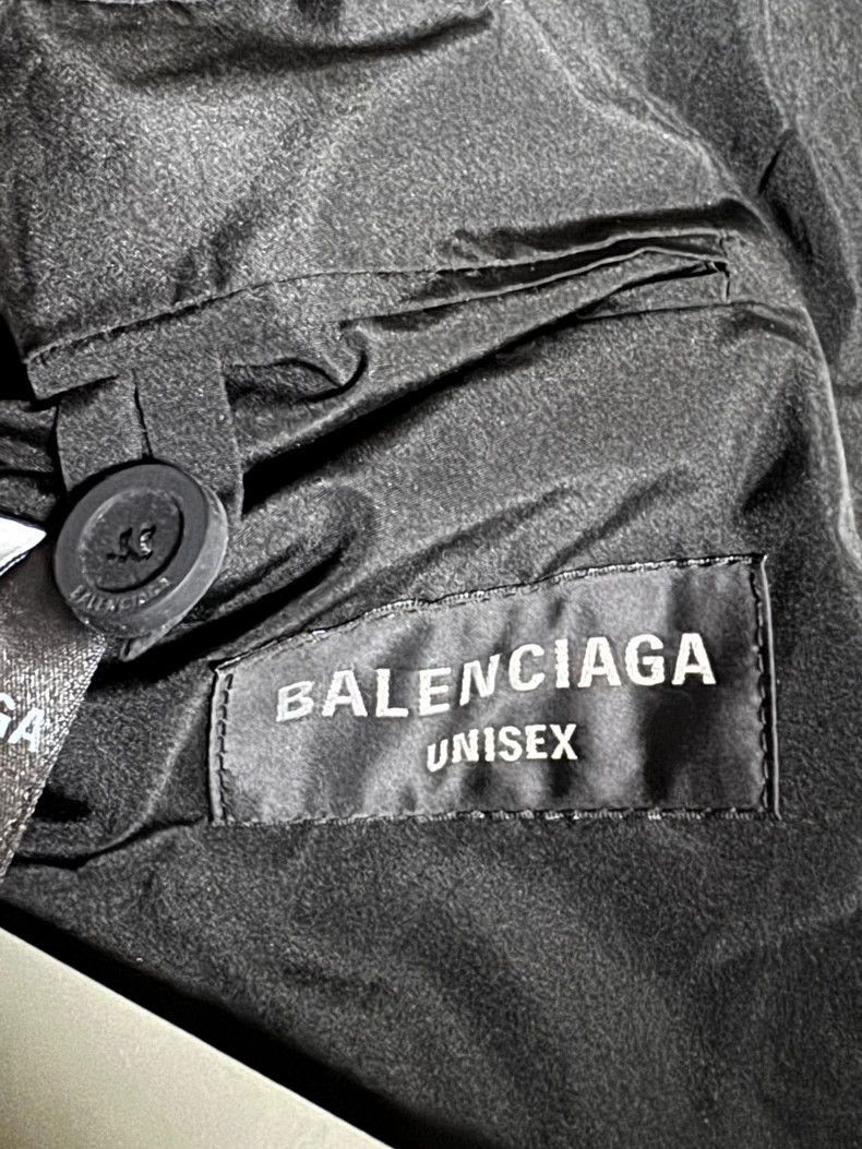 Balenciaga Balenciaga FW22 pleated suit solid color lapel double breas Size US S / EU 44-46 / 1 - 3 Thumbnail