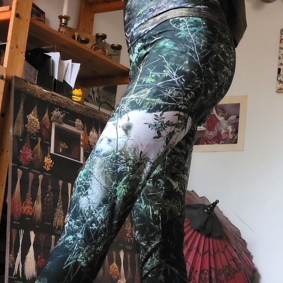 Other Back To Nature Spirit Bear Leggings - L Size 32" / US 10 / IT 46 - 6 Thumbnail
