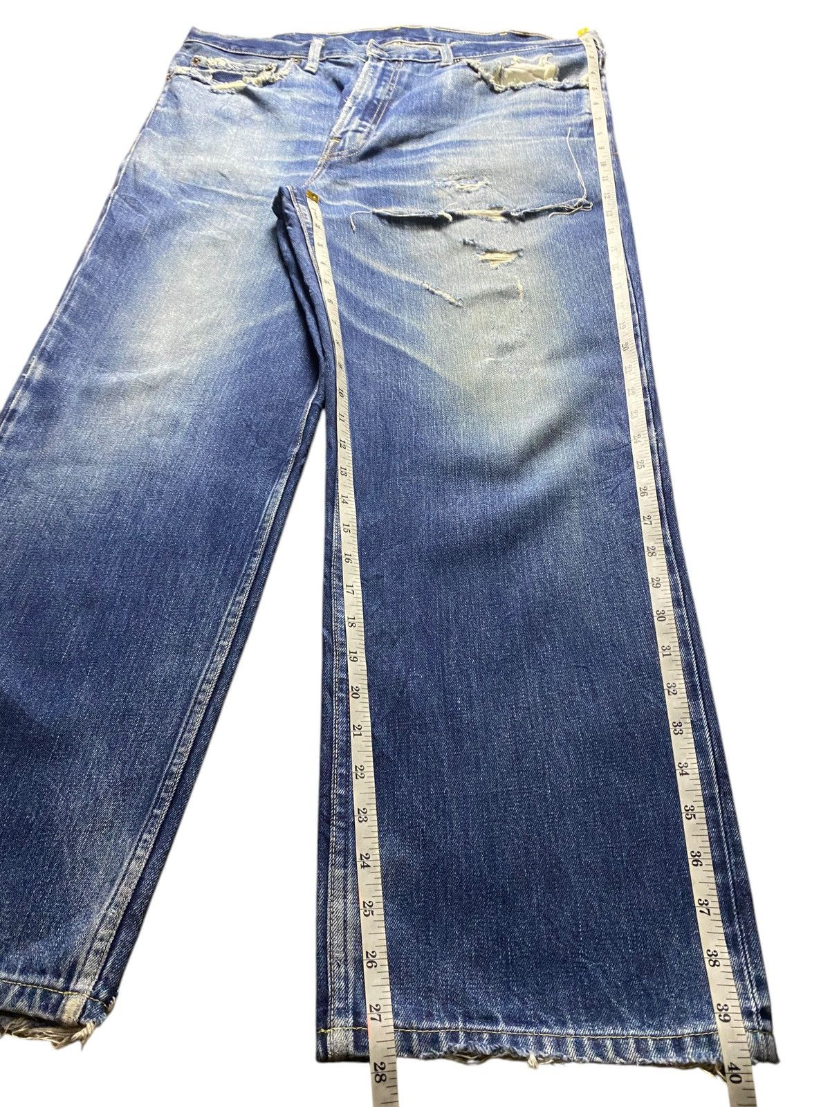 Vintage Levis 502 Blue Wash Ripped Straight Jeans
