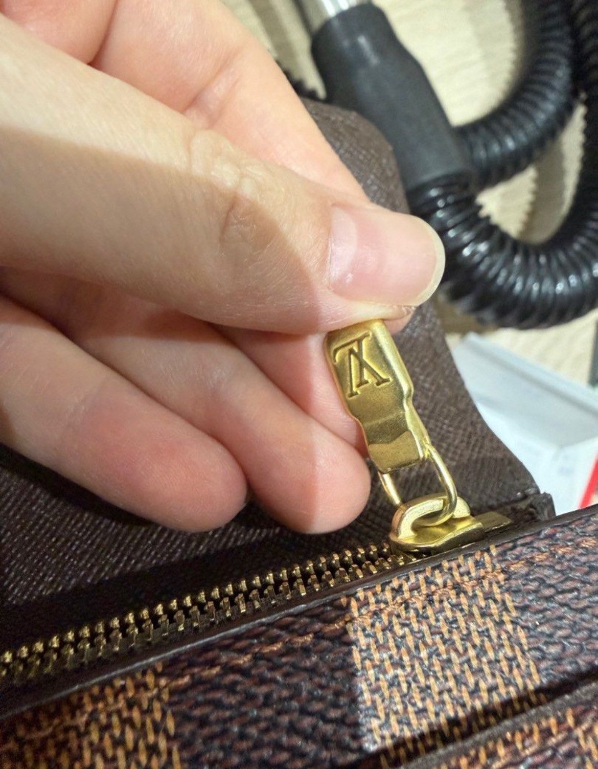 Louis Vuitton Authentic Louis Vuitton Long Purse Size ONE SIZE - 5 Thumbnail
