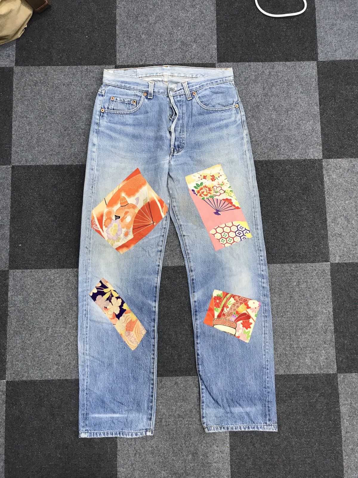 Levi's VL207 Vintage Levis 501xx Medium Wash Custom Jeans Size US 30 / EU 46 - 1 Thumbnail