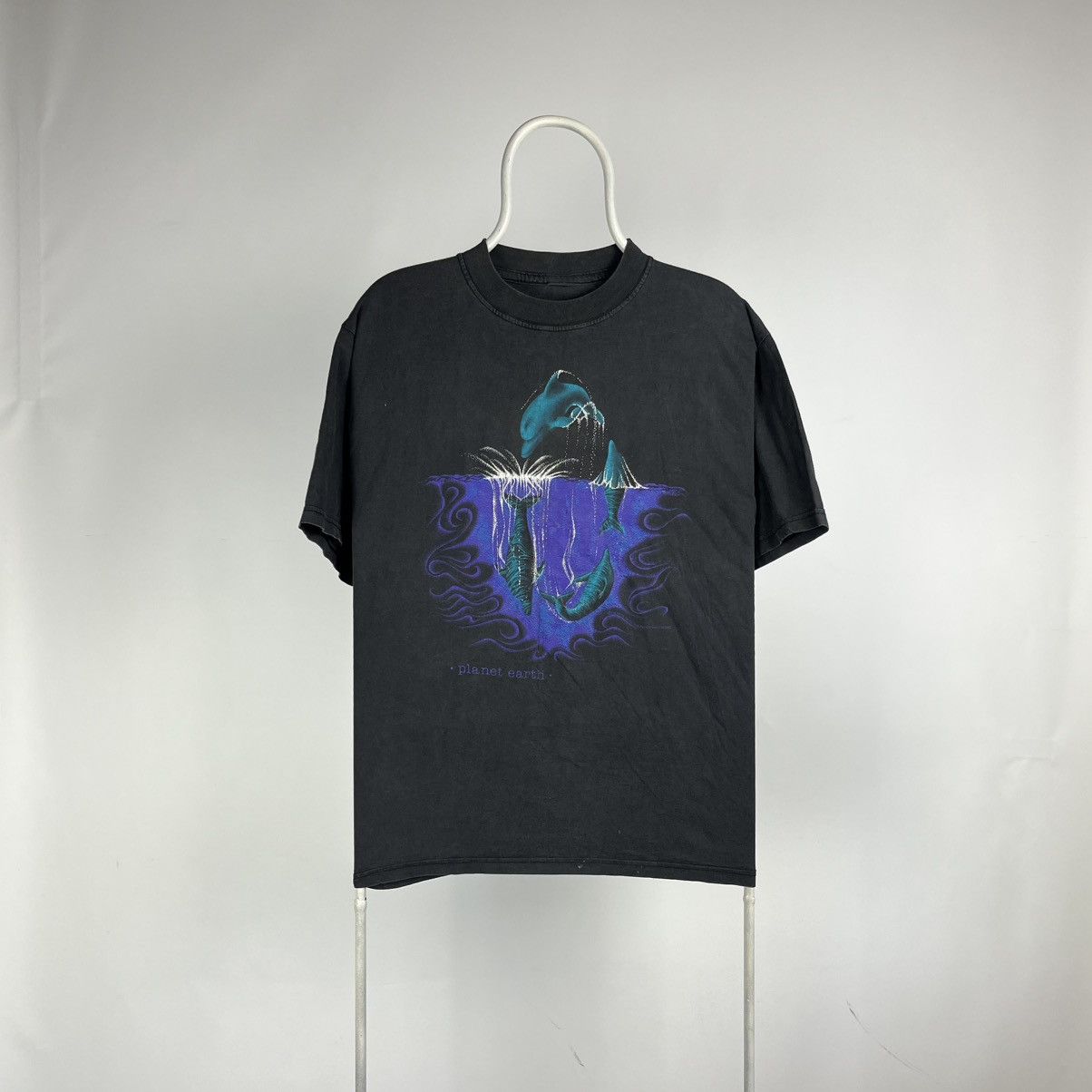 Band Tees × Vintage Vintage Planet earth Tshirt Dolphins size Large Size US L / EU 52-54 / 3 - 1 Thumbnail