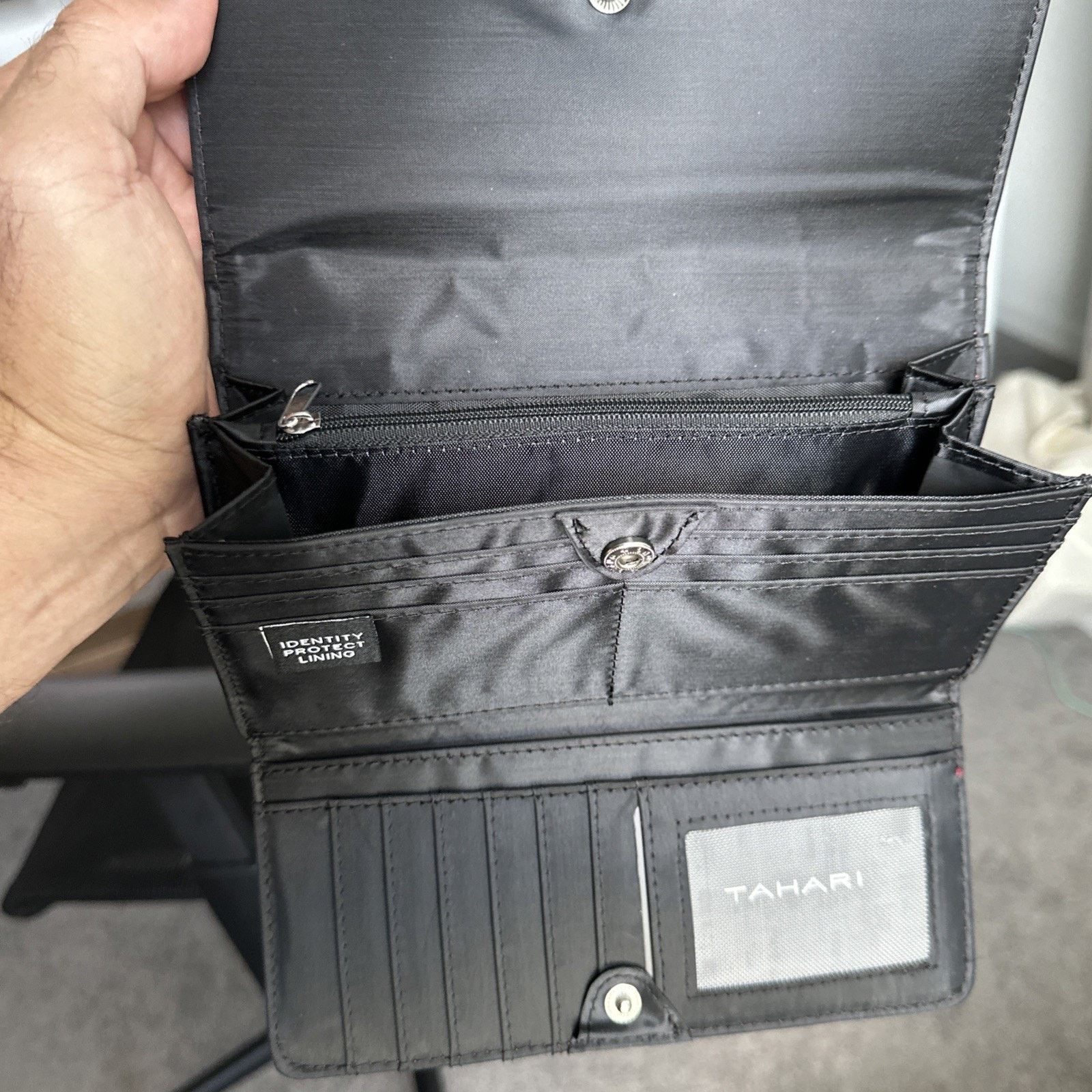 Other Red Women's TAHARI Wallet w Gift Box RFID PROTECTION $60 NWT Size ONE SIZE - 5 Thumbnail