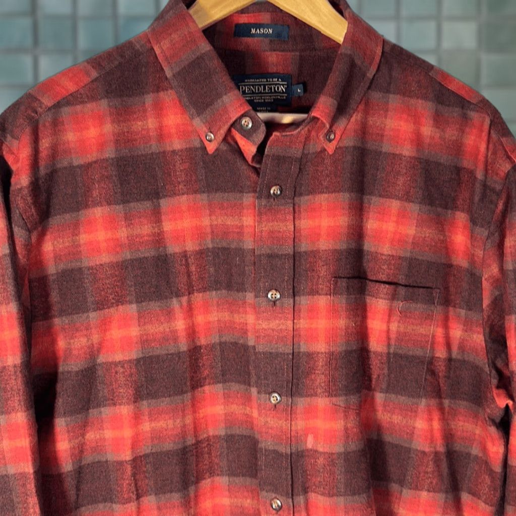 Pendleton VINTAGE Pendleton Mason Red Plaid Flannel Shirt L Red 100% Cotton Mens Long Sleeve Button-Up Cabincore Size US L / EU 52-54 / 3 - 1 Thumbnail