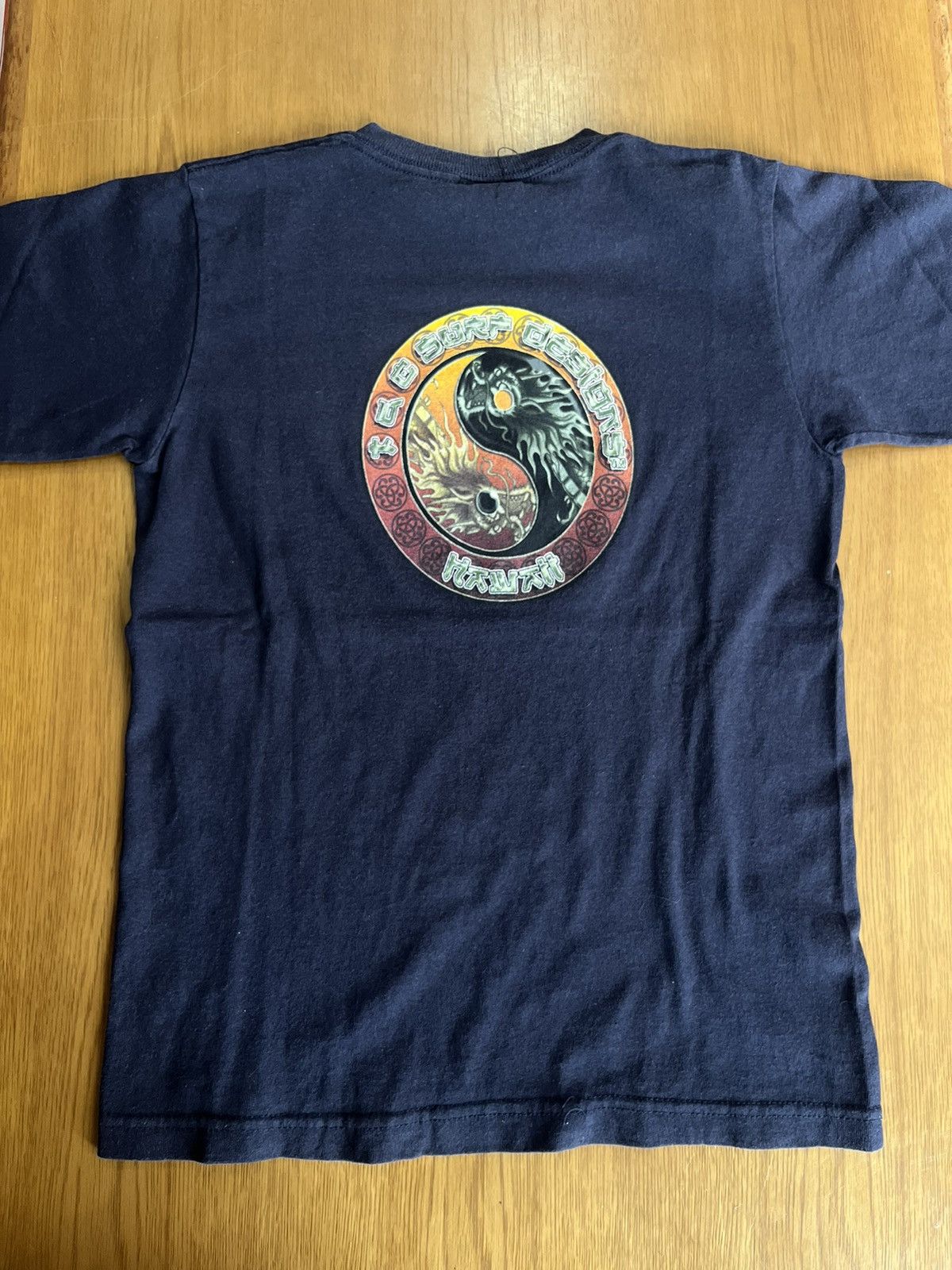 Vintage Vintage T&C Surf Designs Hawaii YIN-YANG Dragon 90’s Tshirt Size US XS / EU 42 / 0 - 8 Thumbnail