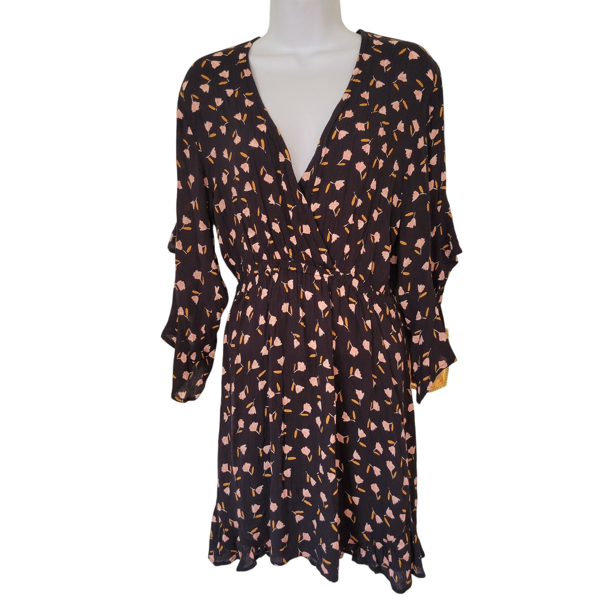 Billabong Billabong M LOVE LIGHT Golden Hour Floral Print Mini Dress R Size M / US 6-8 / IT 42-44 - 1 Thumbnail