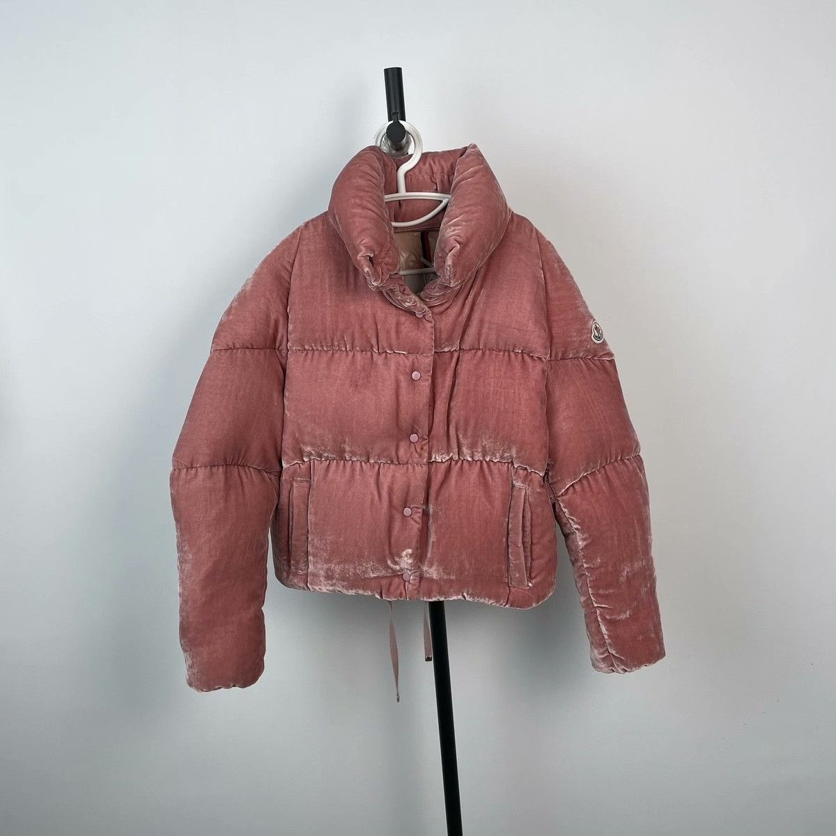 Moncler Moncler Velvet Down Pink Down Jacket XS Women Size XS / US 0-2 / IT 36-38 - 1 Thumbnail
