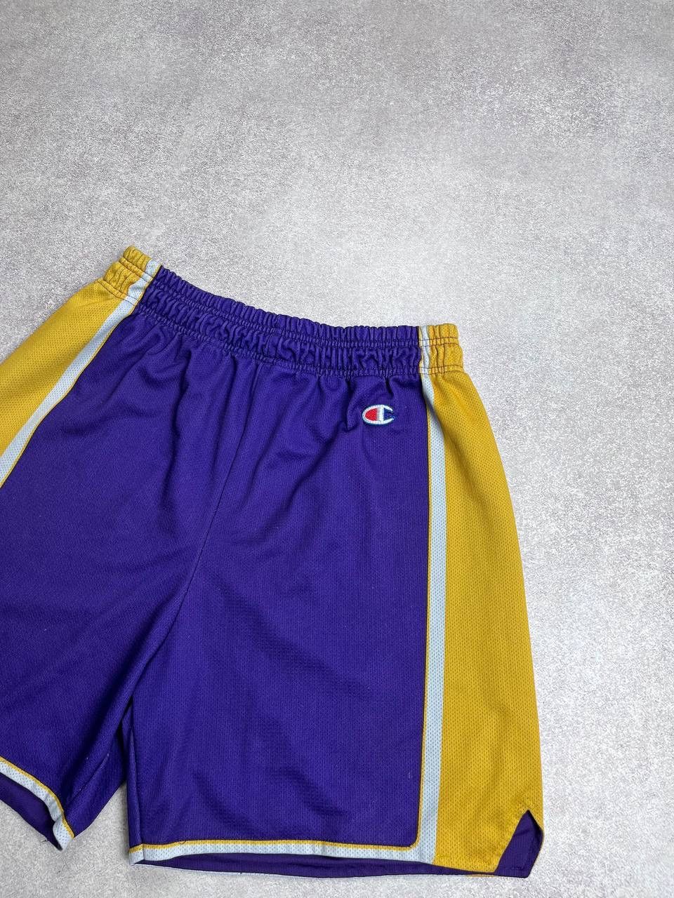 NBA Vintage 90's Champion NBA Lakers Shorts Y2K L Size US 34 / EU 50 - 2 Thumbnail