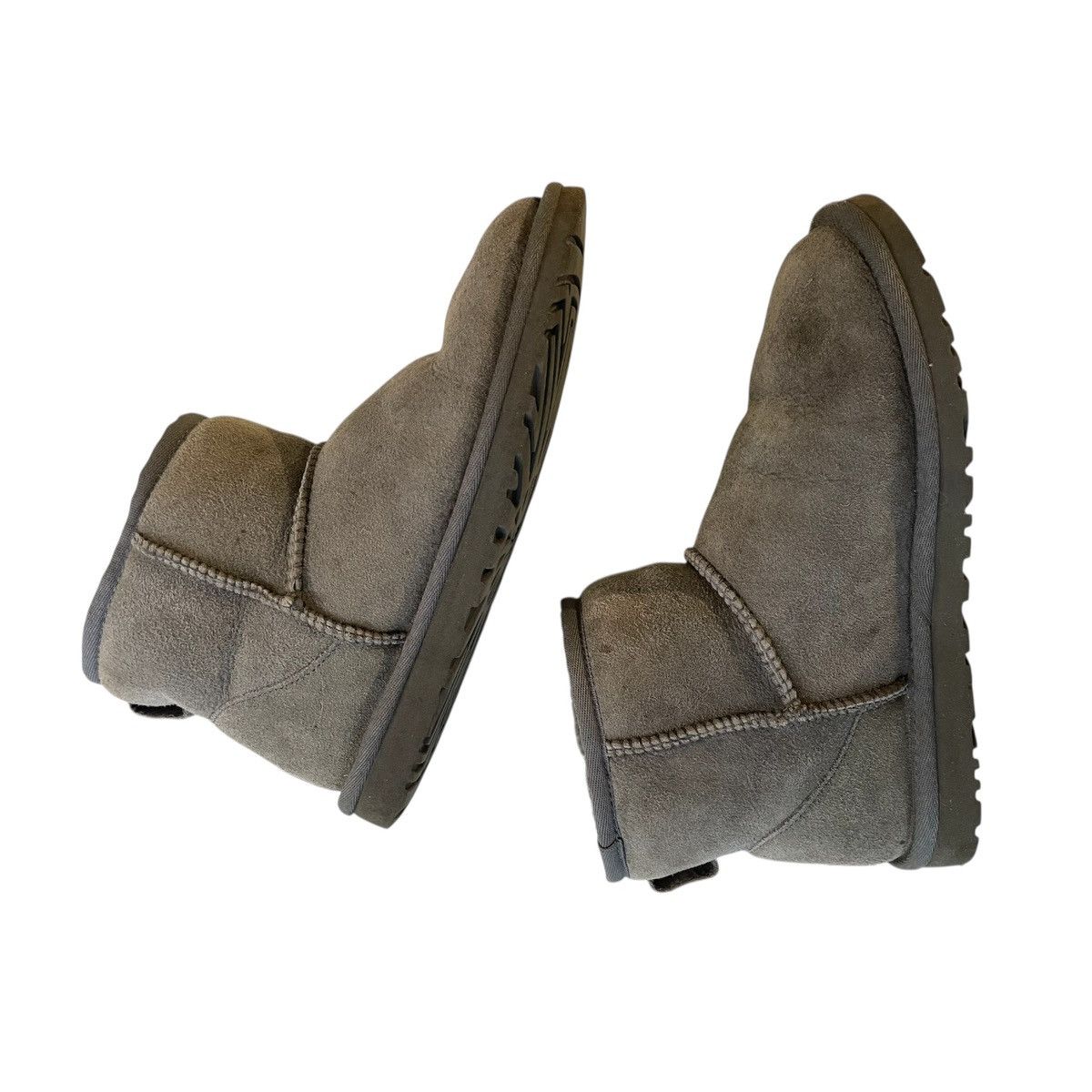 Ugg UGG Australia Classic Mini Grey Gray Suede Ankle Boots Size US 7 / IT 37 - 2 Thumbnail