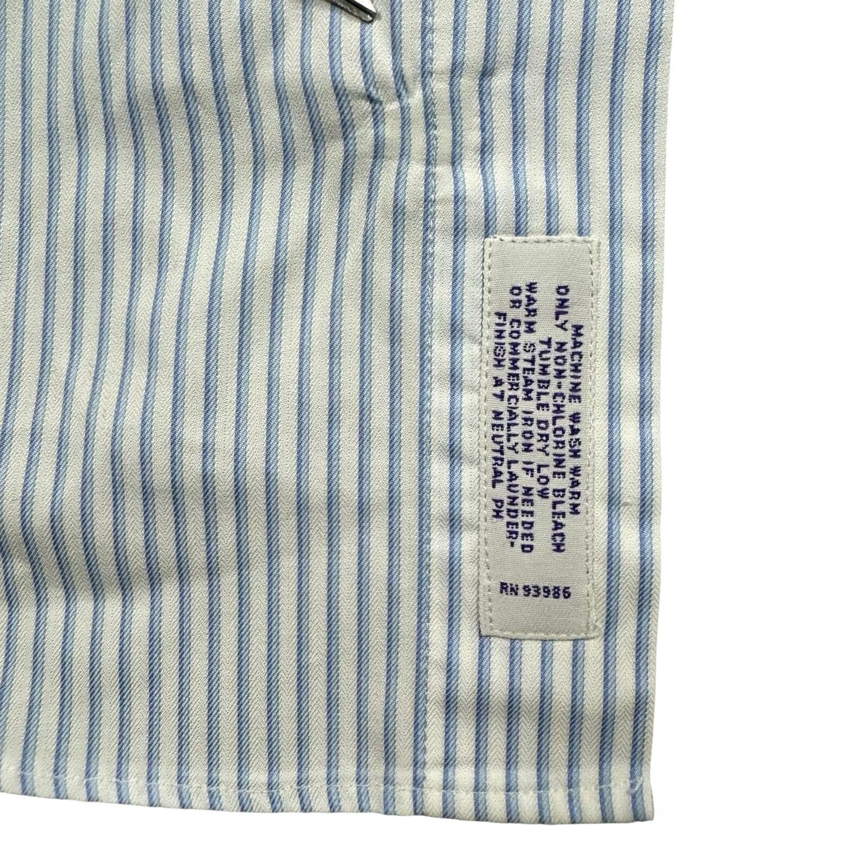 Brooks Brothers VINTAGE Brooks Brothers Button Down Shirt Mens Long Sleeve Blue Pinstripe 16/35 90s Size US L / EU 52-54 / 3 - 8 Thumbnail