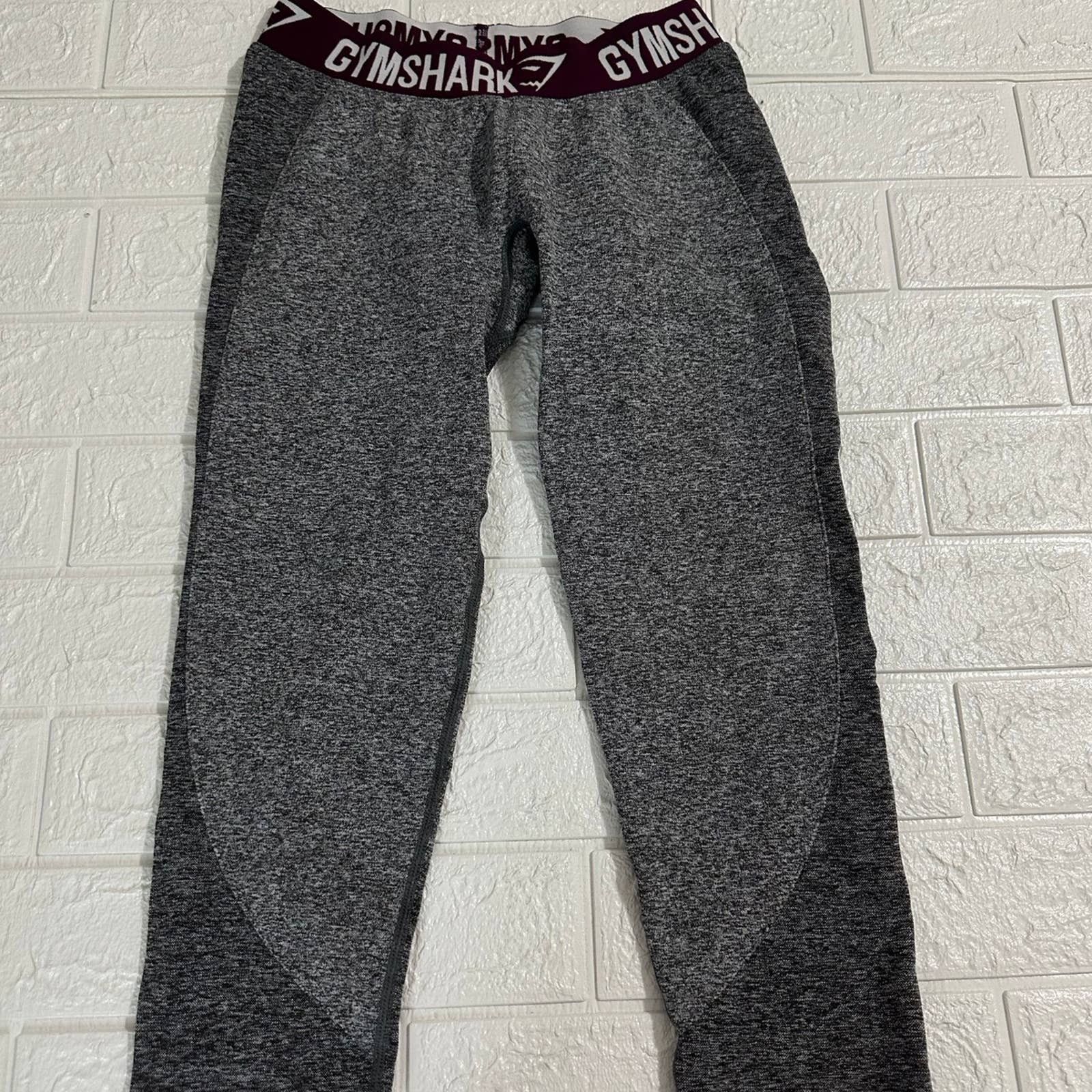 Gymshark Gymshark leggings size small Size 27" / US 4 / IT 40 - 1 Thumbnail