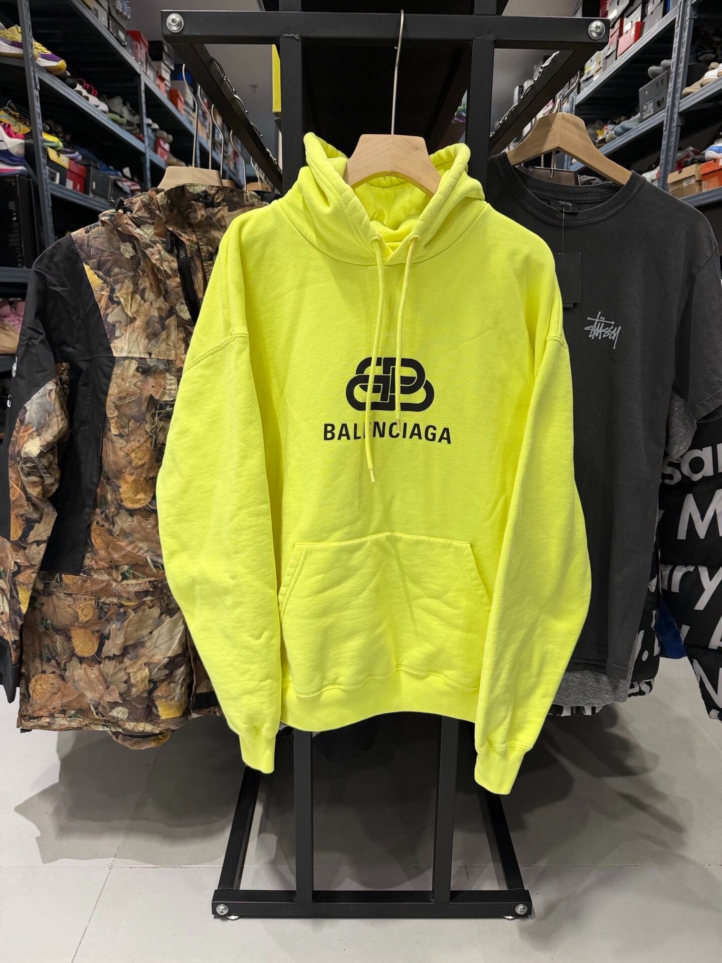 Balenciaga Balenciaga Green Hoodie xs Men Size US XS / EU 42 / 0 - 1 Thumbnail