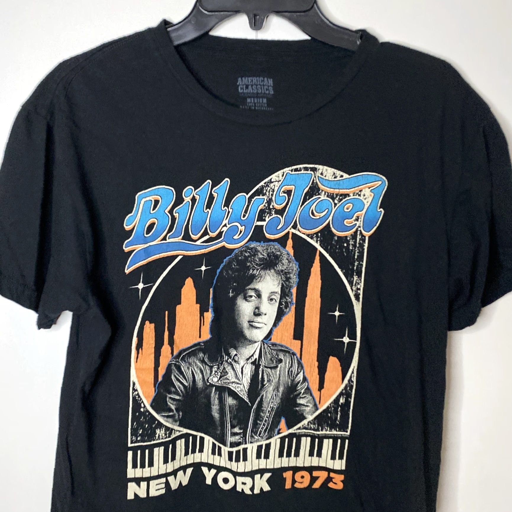 Vintage American Classics Billy Joel T Shirt Mens M Black Short Sleeve Licensed Concert Band Tee Piano Man Shirt Size US M / EU 48-50 / 2 - 6 Thumbnail