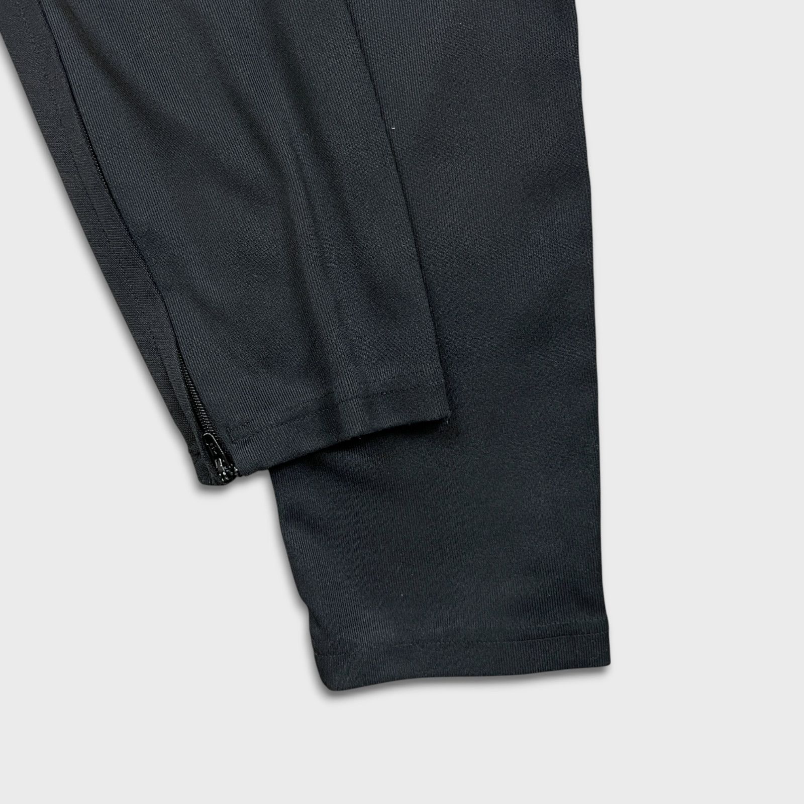 Adidas × Vintage Adidas Track Pants Essential Stripe Training Athletic Jogger Size US 26 / EU 42 - 8 Thumbnail