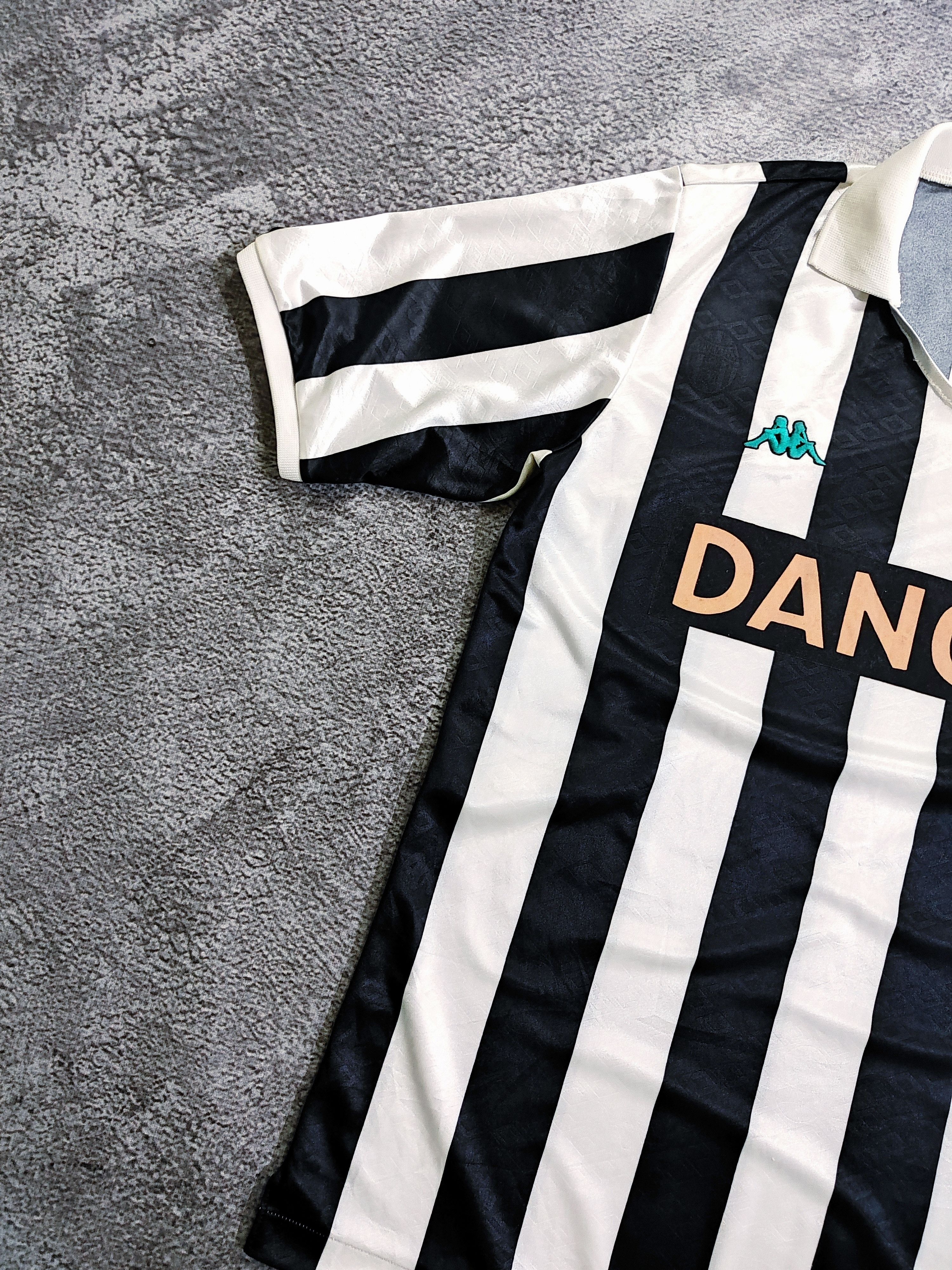 Kappa Vintage Kappa Juventus 1992-1994 Jersey Football Size US M / EU 48-50 / 2 - 3 Thumbnail