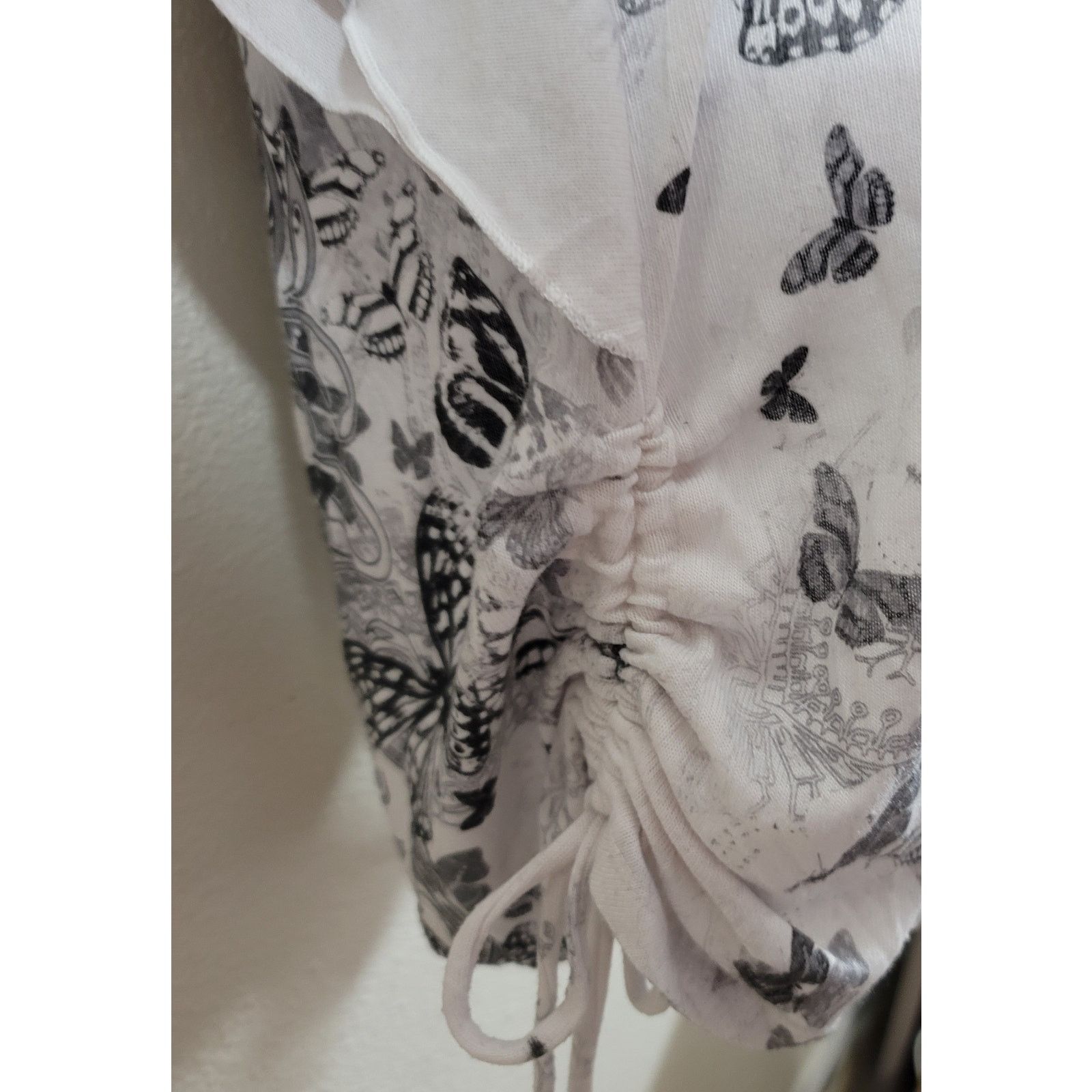 Other Style & Co White Black Gray Floral Butterflies Sequin Top L Size L / US 10 / IT 46 - 5 Thumbnail