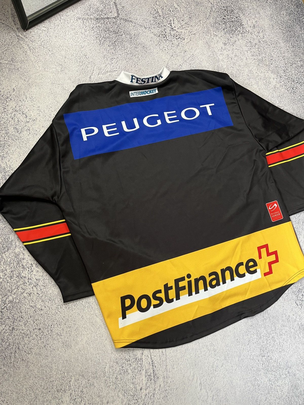 NHL SC Bern Switzerland Ice Hockey Jersey Peugeot Big Logo Rare Size US XXL / EU 58 / 5 - 7 Thumbnail