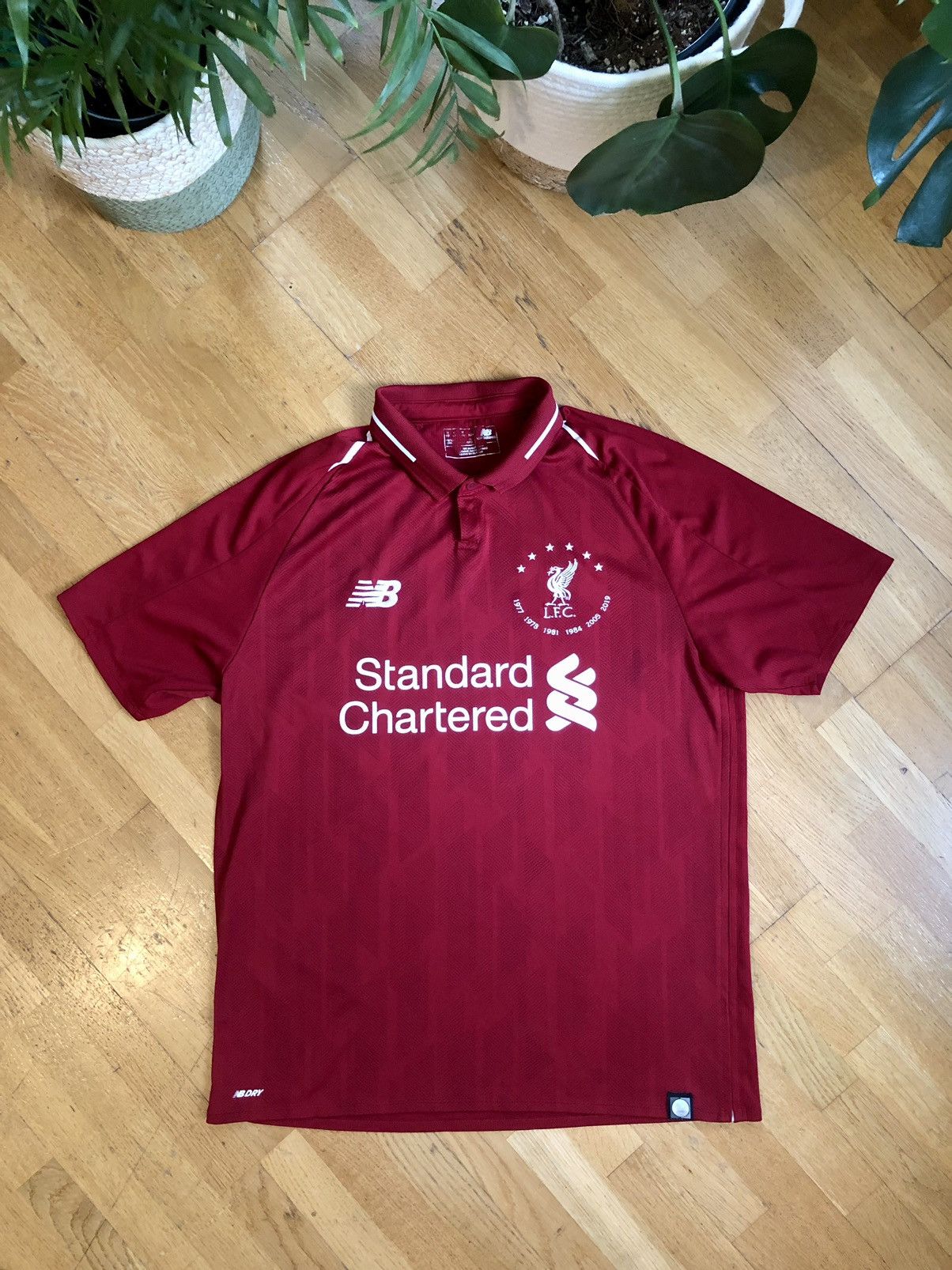 New Balance Liverpool 19/20 Home - New Balance - Medium Size US M / EU 48-50 / 2 - 1 Thumbnail