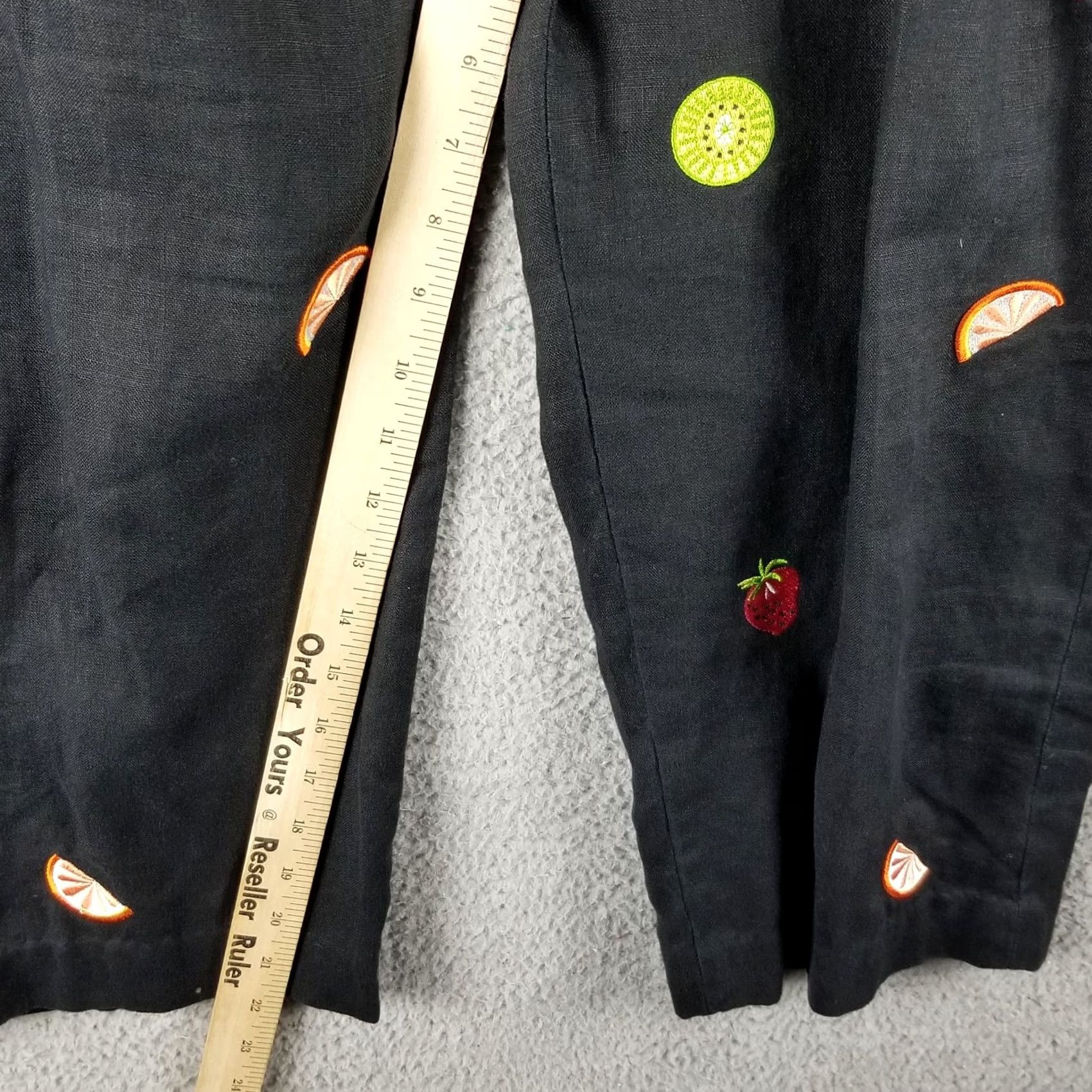 Vintage Rosanna Linen Pants Woman 12P Petite Embroidered Fruit Strawberries Kiwi Crop Vintage Rosanna Petite Wide-Leg Cropped Beach Summer 12P Womens Size 34" / US 12 / IT 48 - 7 Thumbnail