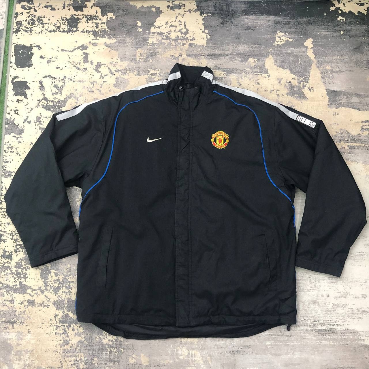 Nike Y662 MANCHESTER UNITED NIKE JACKETS Size US L / EU 52-54 / 3 - 1 Thumbnail