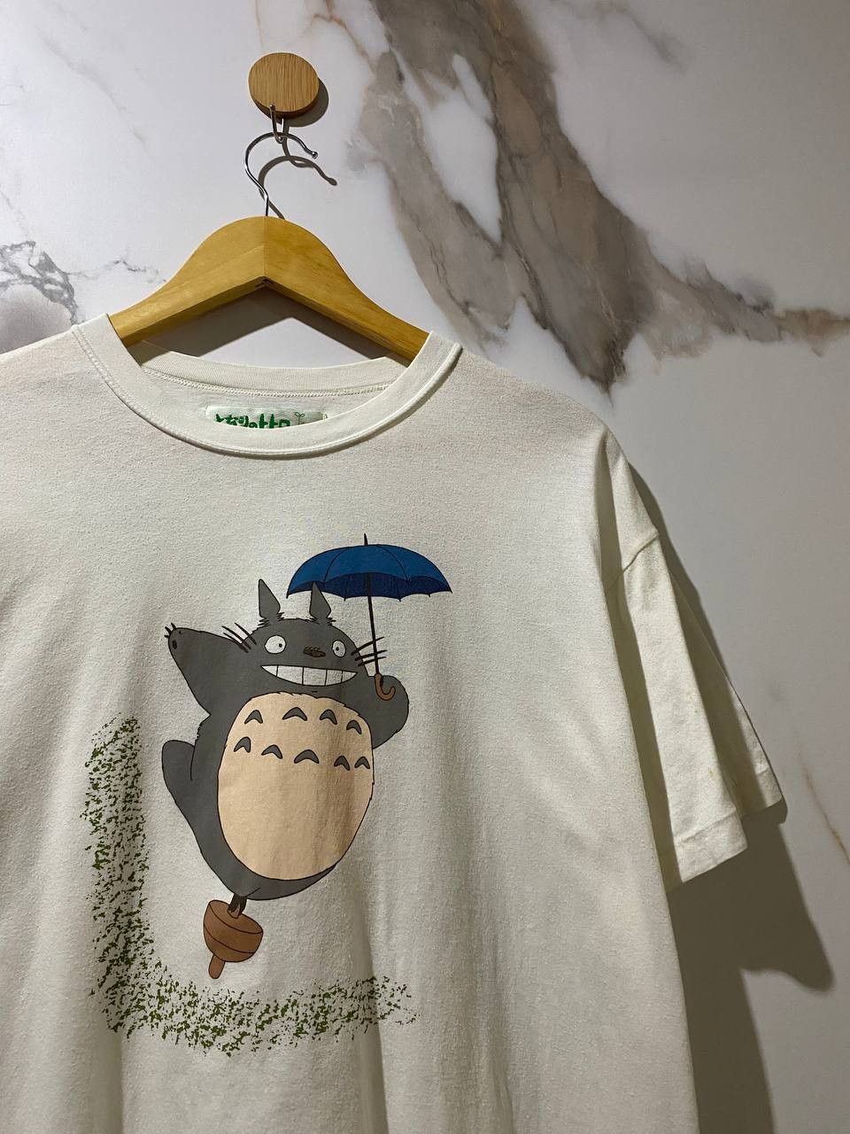 Anime × Japanese Brand × Vintage Vintage Rare My Neighbor Totoro Anime Studio Ghibli Shirt Size US L / EU 52-54 / 3 - 3 Thumbnail