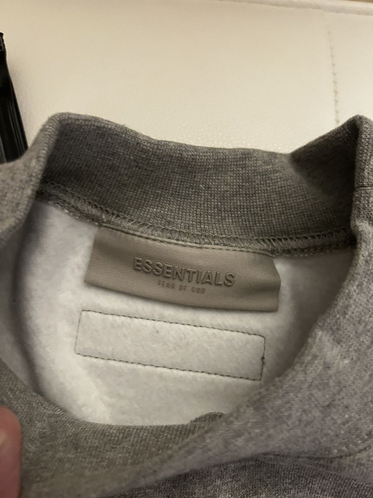 Essentials Fear of God Essentials Relaxed Crewneck (SS22) Dark Oatmeal Size US XL / EU 56 / 4 - 6 Thumbnail