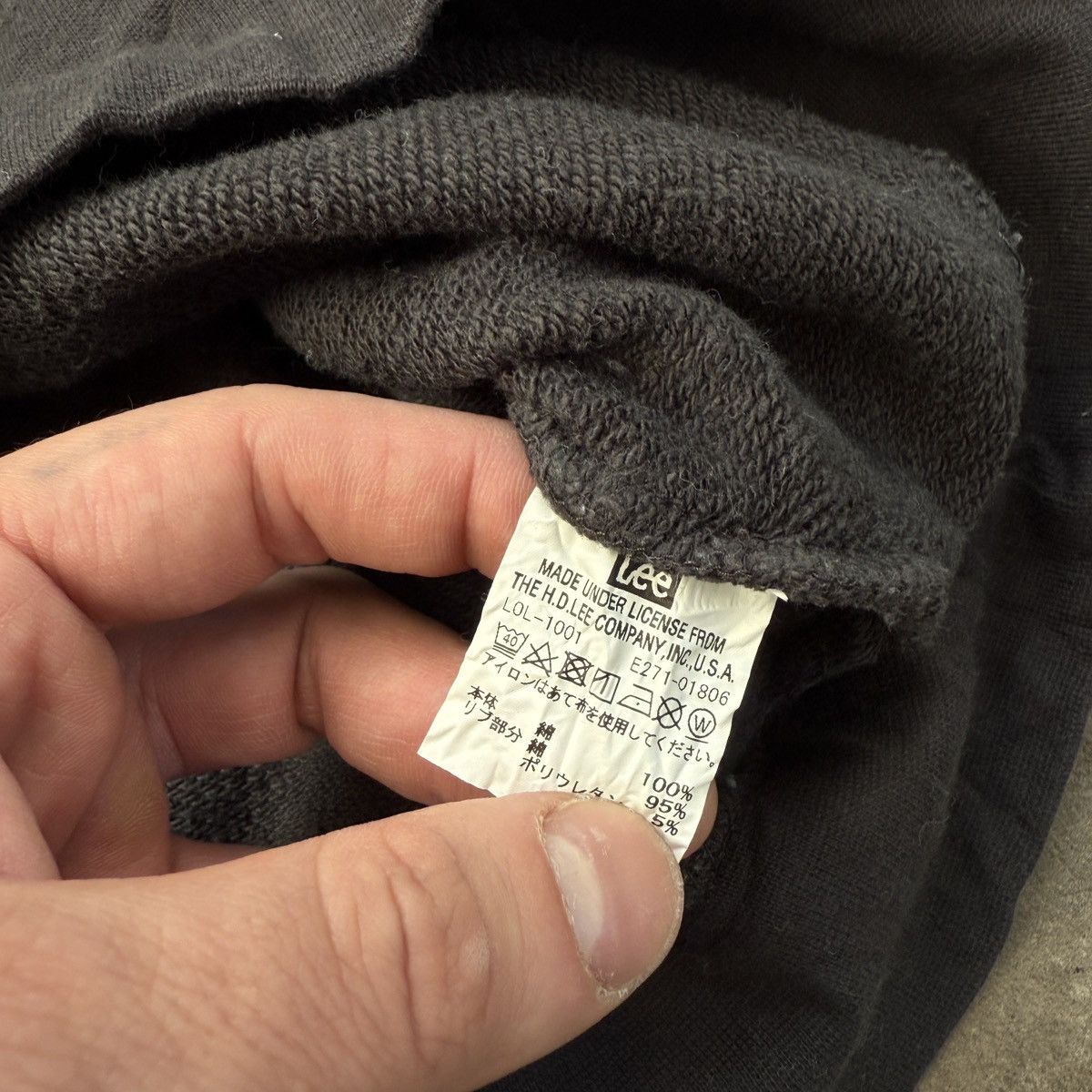 Japanese Brand × Lee Vintage 90’s Lee Sanforized Shrunk Big Logo Hoodie Size M / US 6-8 / IT 42-44 - 5 Thumbnail