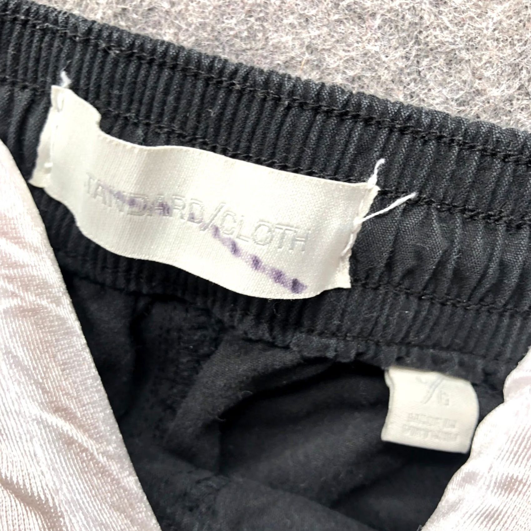 Urban Outfitters VINTAGE? No. Urban Outfitters Standard Cloth Cargo Jogger Pants Mens XL Black Pull On Size US 36 / EU 52 - 3 Thumbnail
