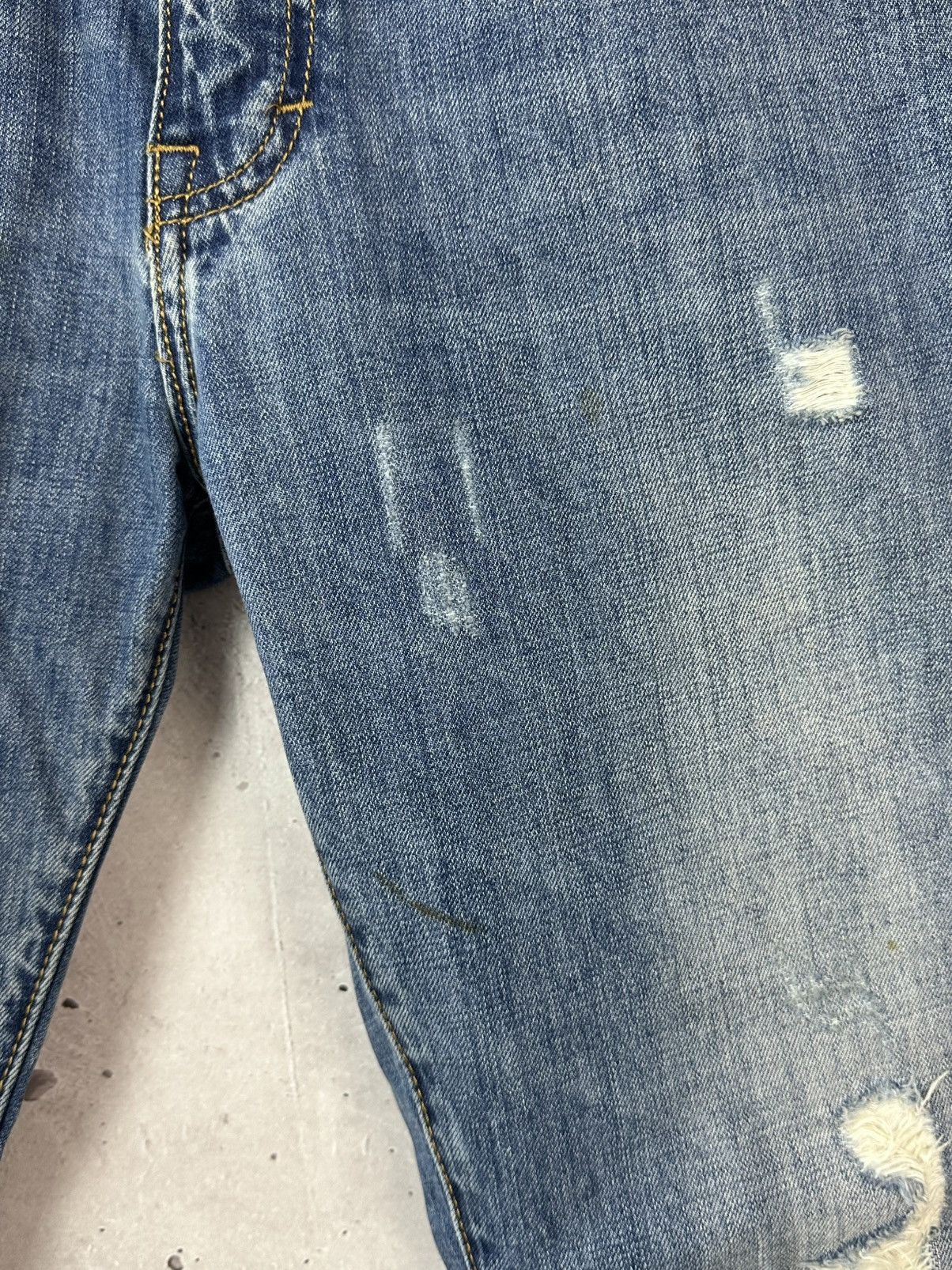 Dsquared2 D2 Dsquared2 Vintage Distressed Made in Italy Blue Jeans Size US 31 - 5 Thumbnail