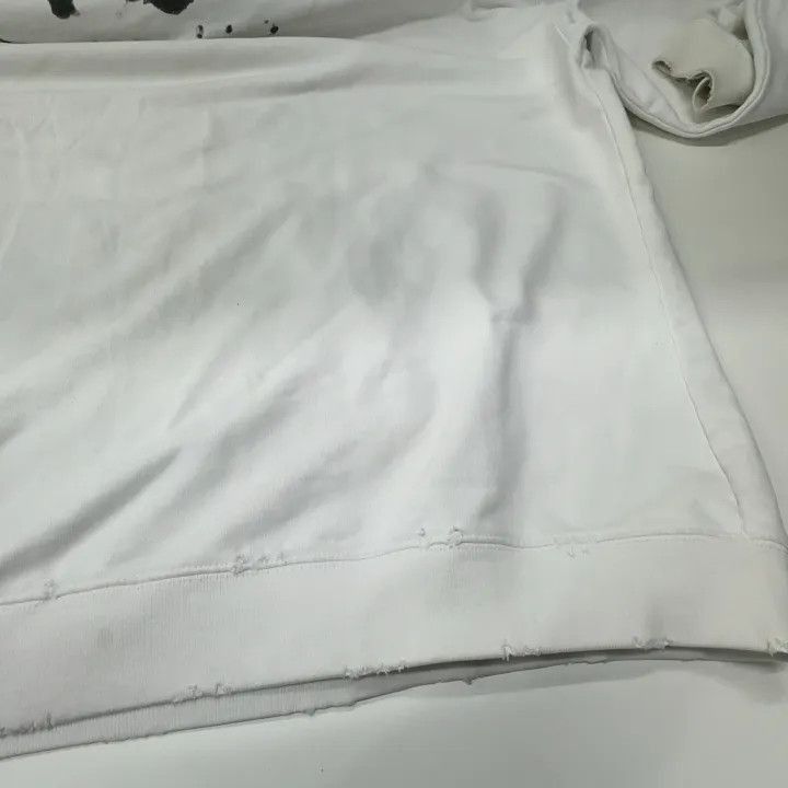 Other Balenciaga Balenciaga White Graphic Hoodie for Men -2507 Size US XL / EU 56 / 4 - 8 Thumbnail