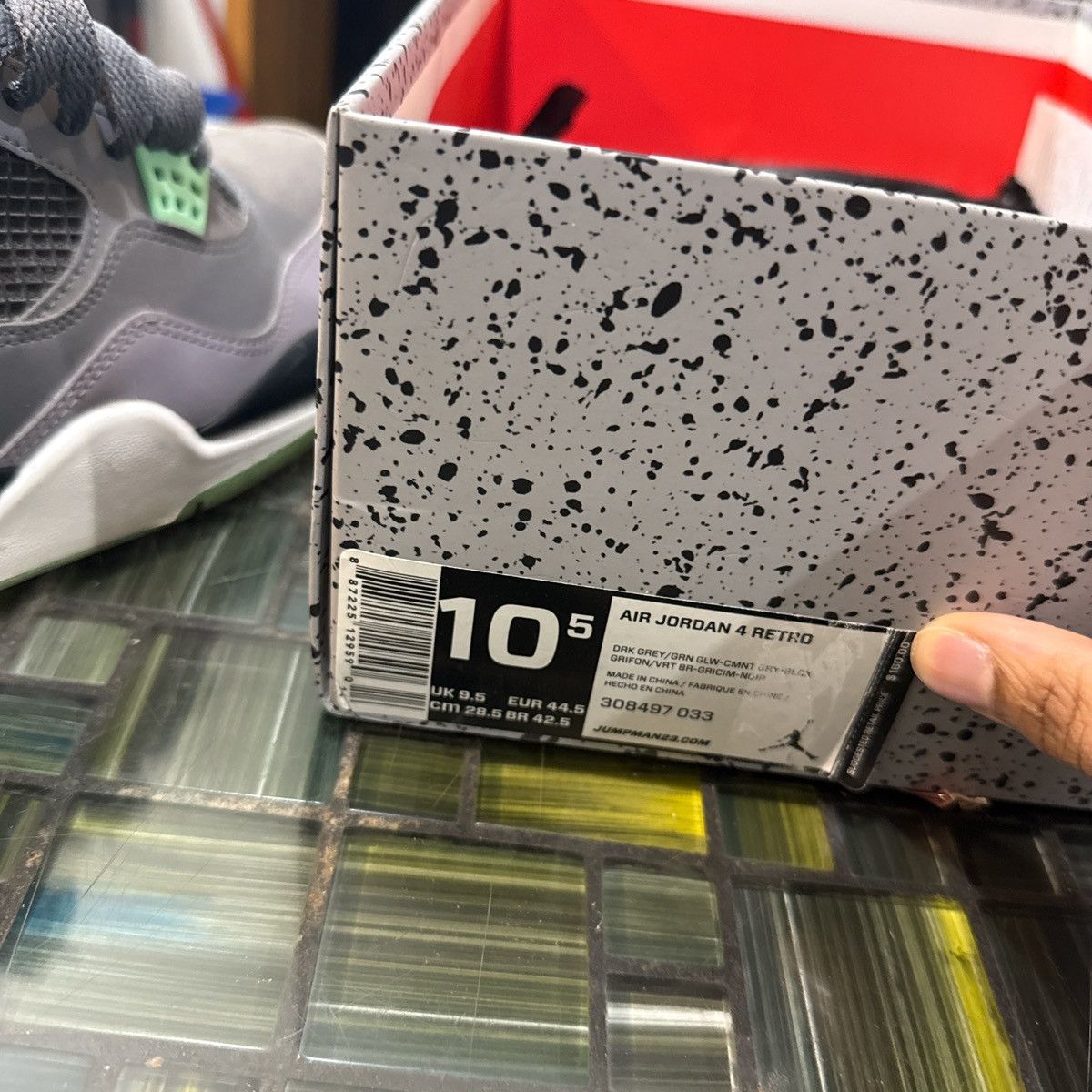 Jordan Brand Green Glow 4s Size US 10.5 / EU 43-44 - 5 Thumbnail