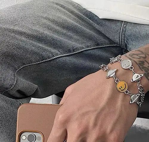 Designer × Vintage Retro smiley face bracelet Size ONE SIZE - 1 Thumbnail