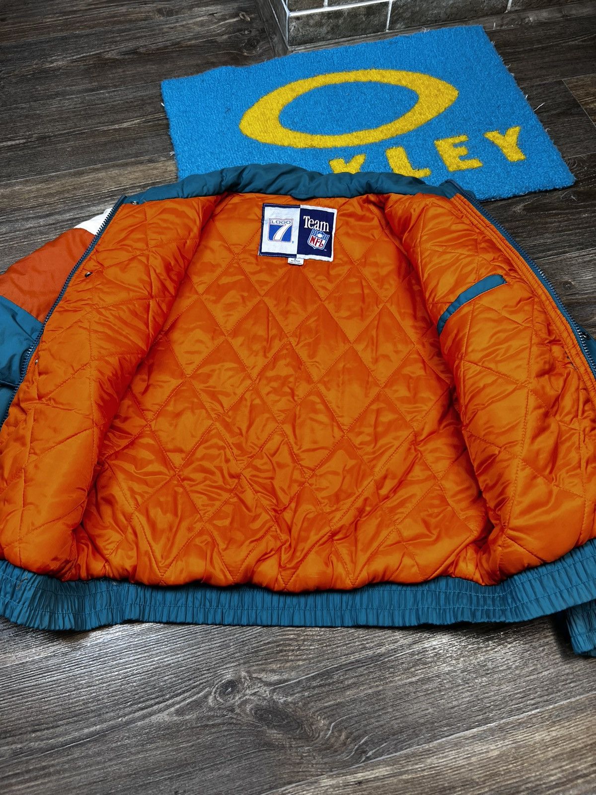 Logo 7 × NFL × Vintage Vintage 90’s 7 Logo Miami Dolphins NFL Tricolour Jacket Size US L / EU 52-54 / 3 - 16 Thumbnail