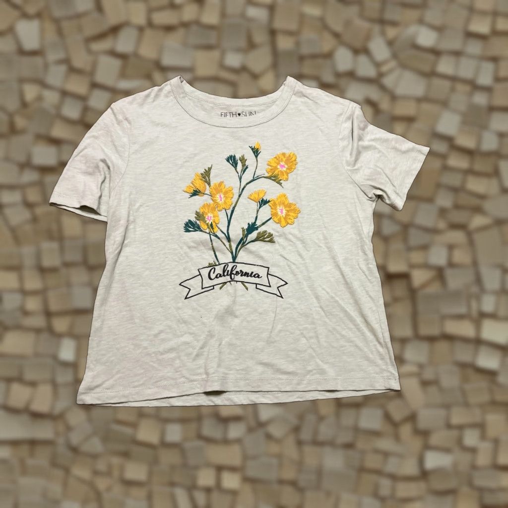 Vintage Fifth Sun Shirt Womens M Yellow Floral California T-Shirt Short Sleeve Round Neck Pullover Casual Basic Modern California Size M / US 6-8 / IT 42-44 - 1 Thumbnail