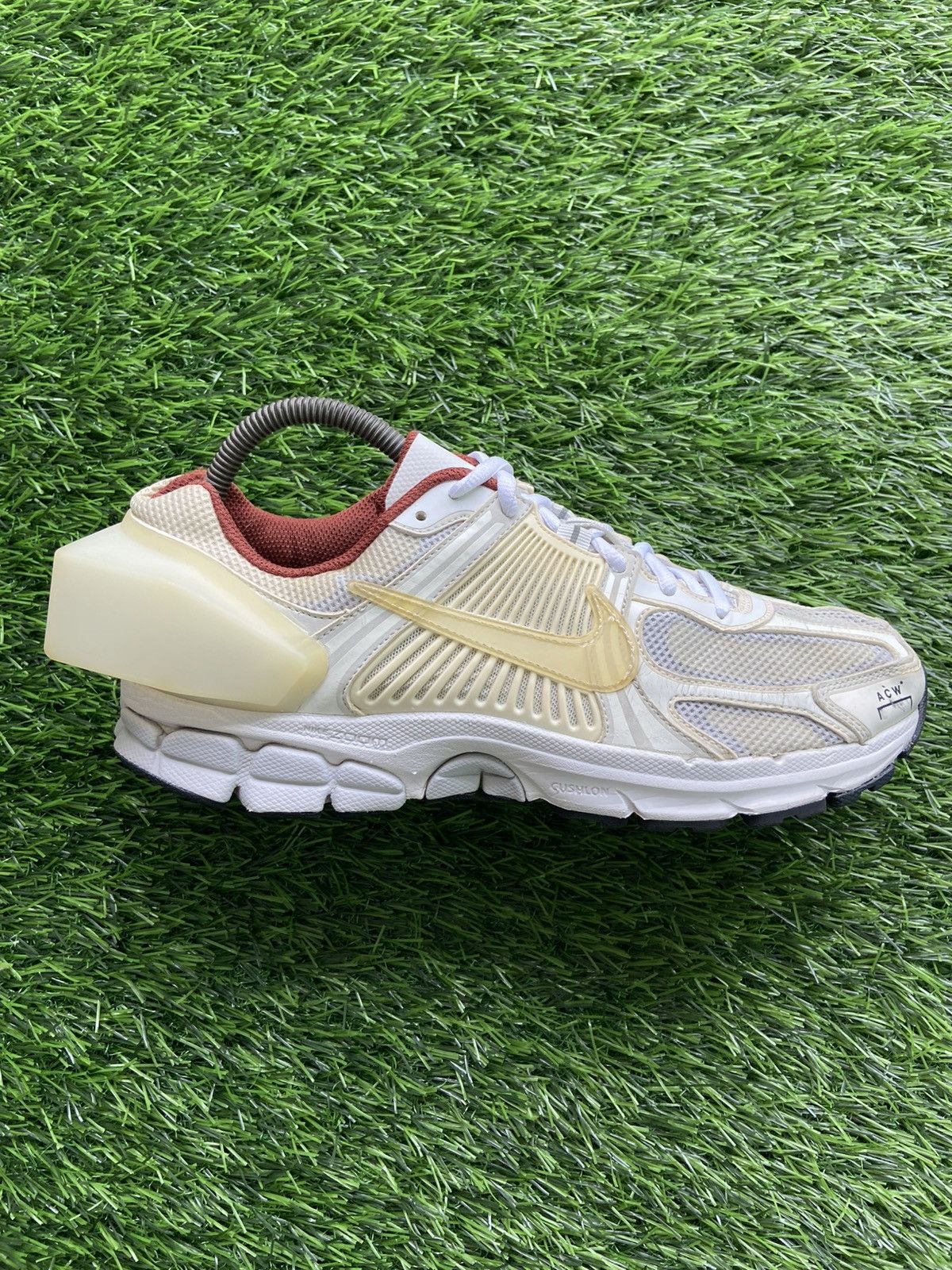 A-COLD-WALL* × Nike Nike Zoom Vomero 5 A Cold Wall Sail Size US 9 / EU 42 - 18 Thumbnail