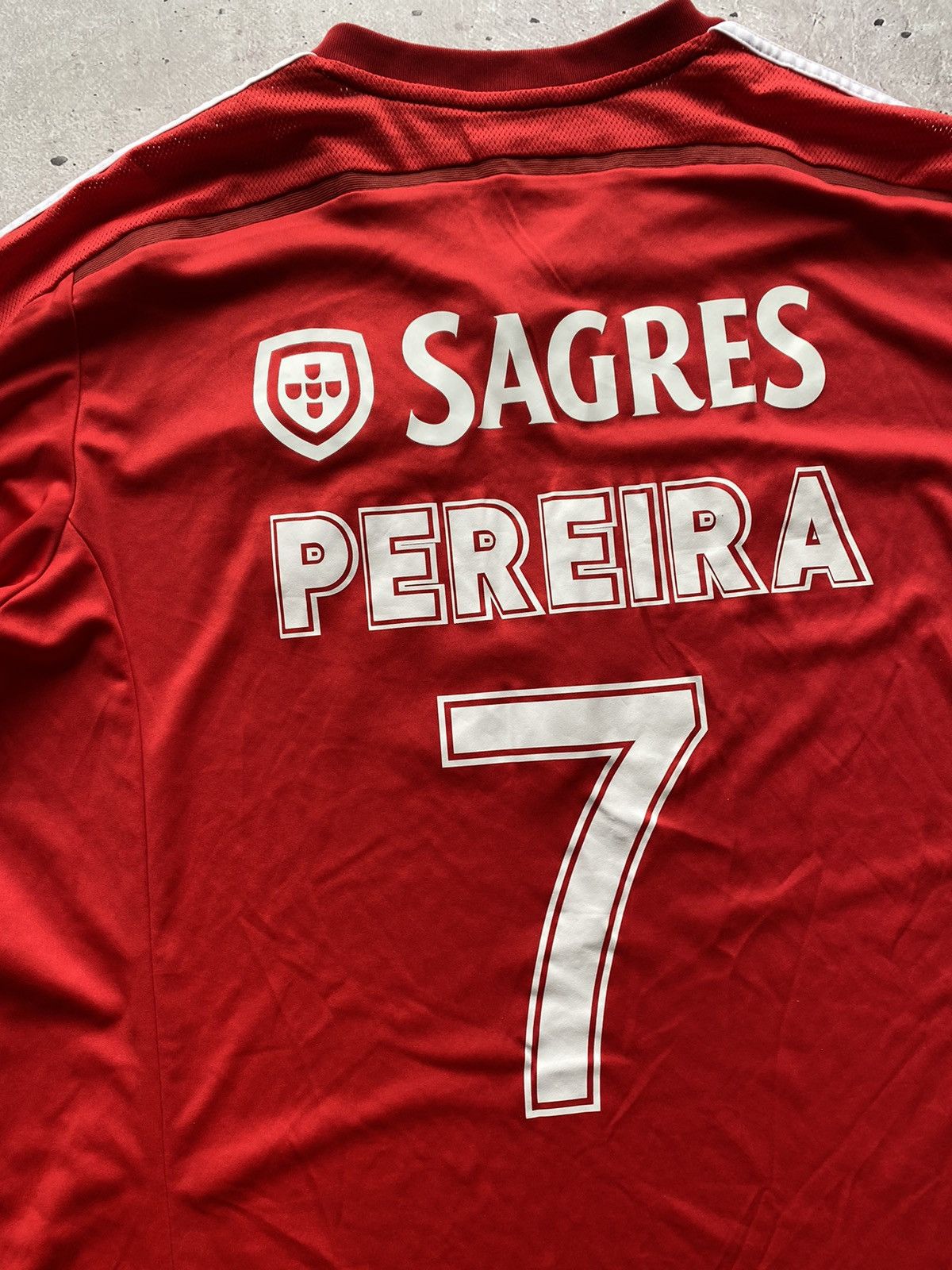 Adidas × Vintage Vintage 2014/2015 Adidas Benfica Pereira #7 Soccer Jersey Size US XL / EU 56 / 4 - 6 Thumbnail