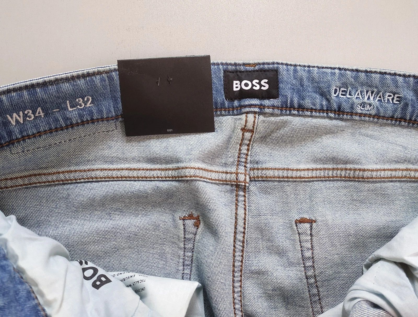 Hugo Boss HUGO BOSS DELAWARE Slim fit men's Jeans Free Shipping T-6012 Size US 34 / EU 50 - 5 Thumbnail