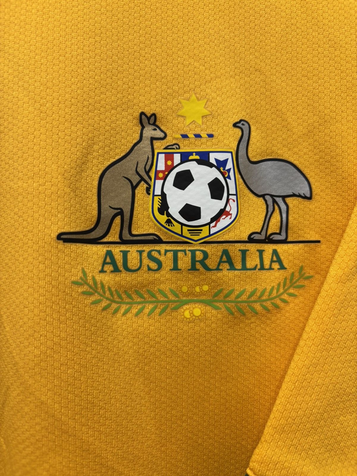 Nike Nike Australia 06 Home Kit soccerjersey footballjersey M Size US M / EU 48-50 / 2 - 2 Thumbnail