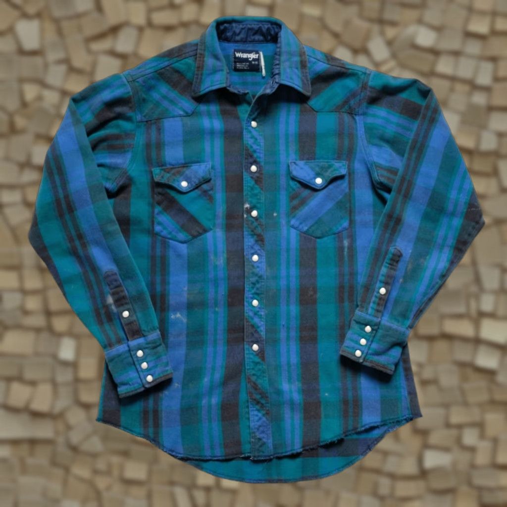 Wrangler VINTAGE Wrangler Flannel Shirt Mens L Blue 90s 80s Pearl Snap Cotton USA Made Distressed Pattern Plaid Size US L / EU 52-54 / 3 - 1 Thumbnail