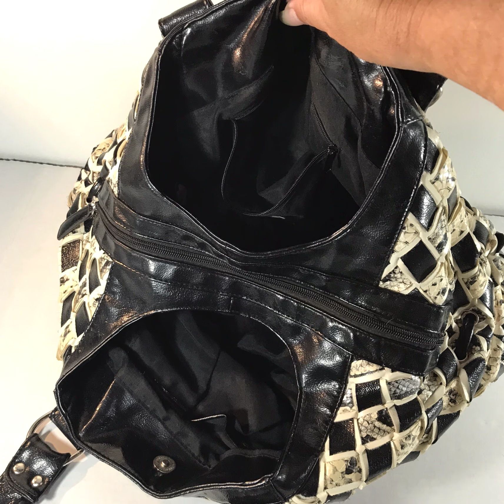 Aldo Aldo Women's Large Faux Leather Satchel Bag Croc Embossed Basket Weave, Black/Beige, Business Casual Travel Size ONE SIZE - 4 Thumbnail