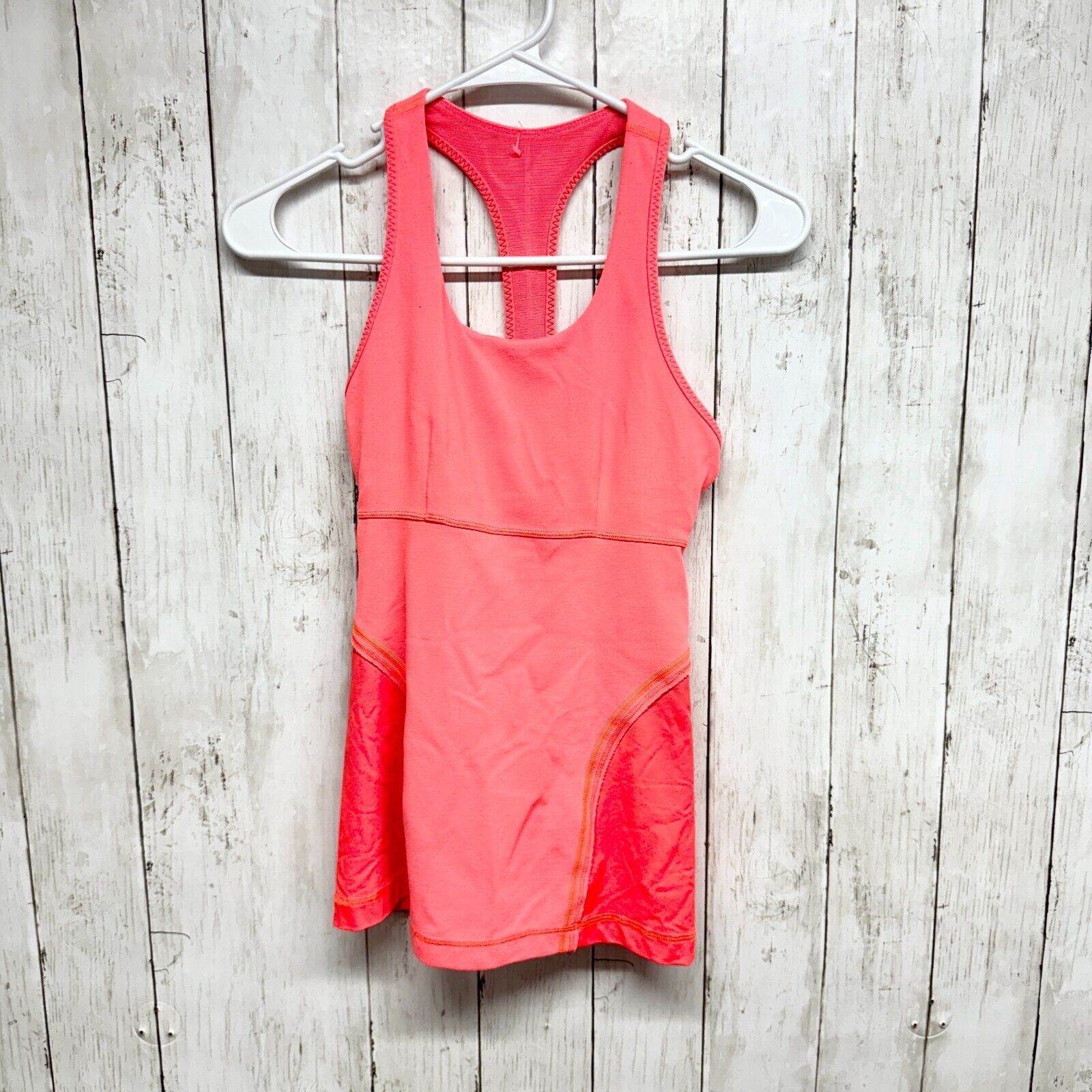 Lululemon Lululemon Size 4 Halter Power Up Tank Athletic Yoga Spandex Size S / US 4 / IT 40 - 1 Thumbnail