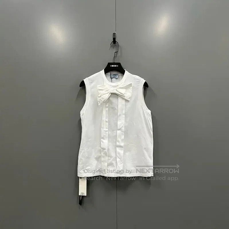 Prada Prada Sleeveless White Cotton Summer Top. Size XS / US 0-2 / IT 36-38 - 1 Thumbnail
