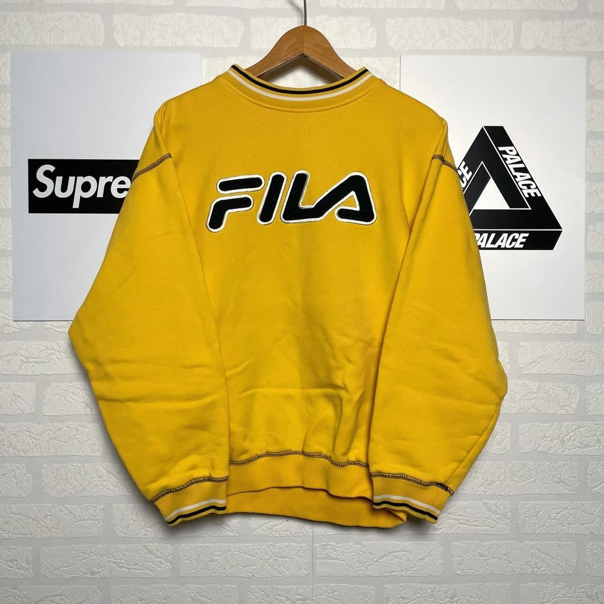 Fila 90s Vintage Fila Sweatshirt Yellow boxy Size US S / EU 44-46 / 1 - 1 Thumbnail