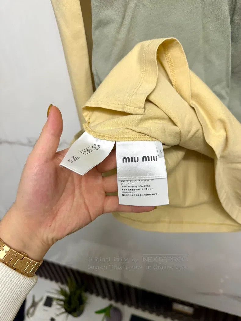 Miu Miu Miu Miu Light-colored three-piece sweater set Size US S / EU 44-46 / 1 - 4 Thumbnail