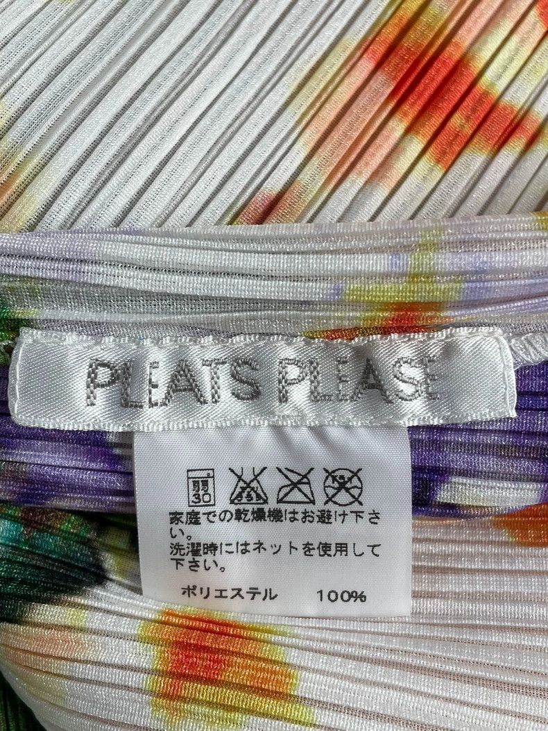 Issey Miyake Issey Miyake size:3 Red and purple embroidered ball pleate Size M / US 6-8 / IT 42-44 - 5 Thumbnail