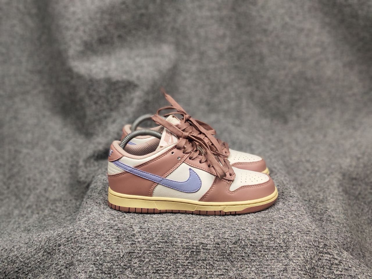 Nike Nike Dunk Low Pink Oxford Purple White Sneaker Vintage Style Size US 5.5 / IT 35.5 - 6 Thumbnail