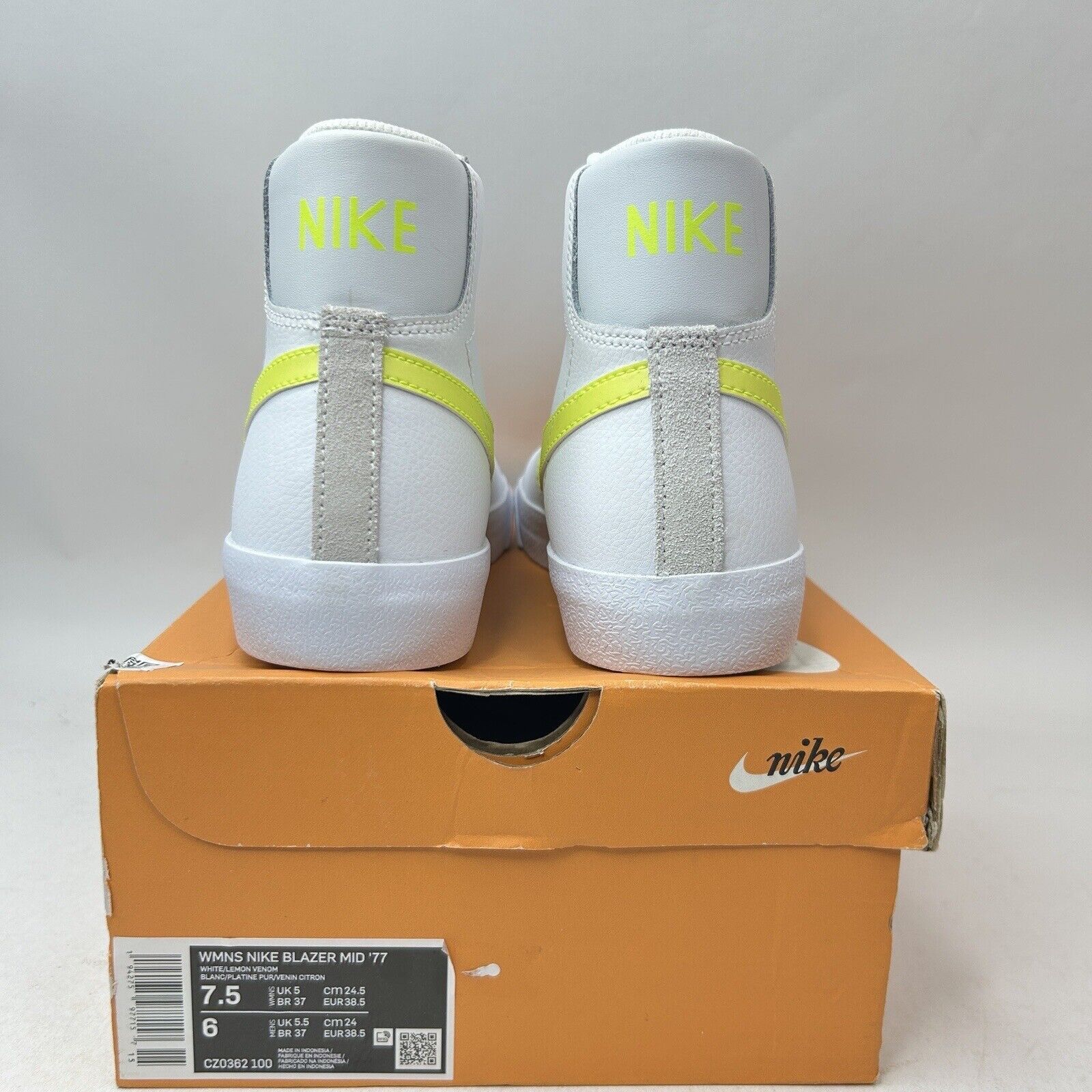 Nike Nike Blazer Mid '77 WMNS “White Lemon Venom” 2024 Size US 7.5 / IT 37.5 - 4 Thumbnail
