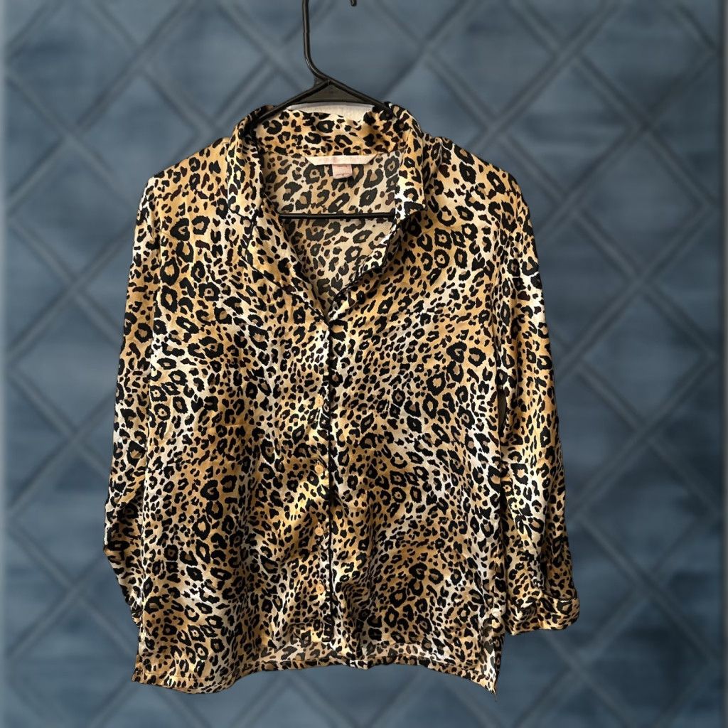 Victoria's Secret Victoria's Secret Shirt Adult Small Gold Cheetah Print Pajama Long Sleeve Womens Size S / US 4 / IT 40 - 1 Thumbnail