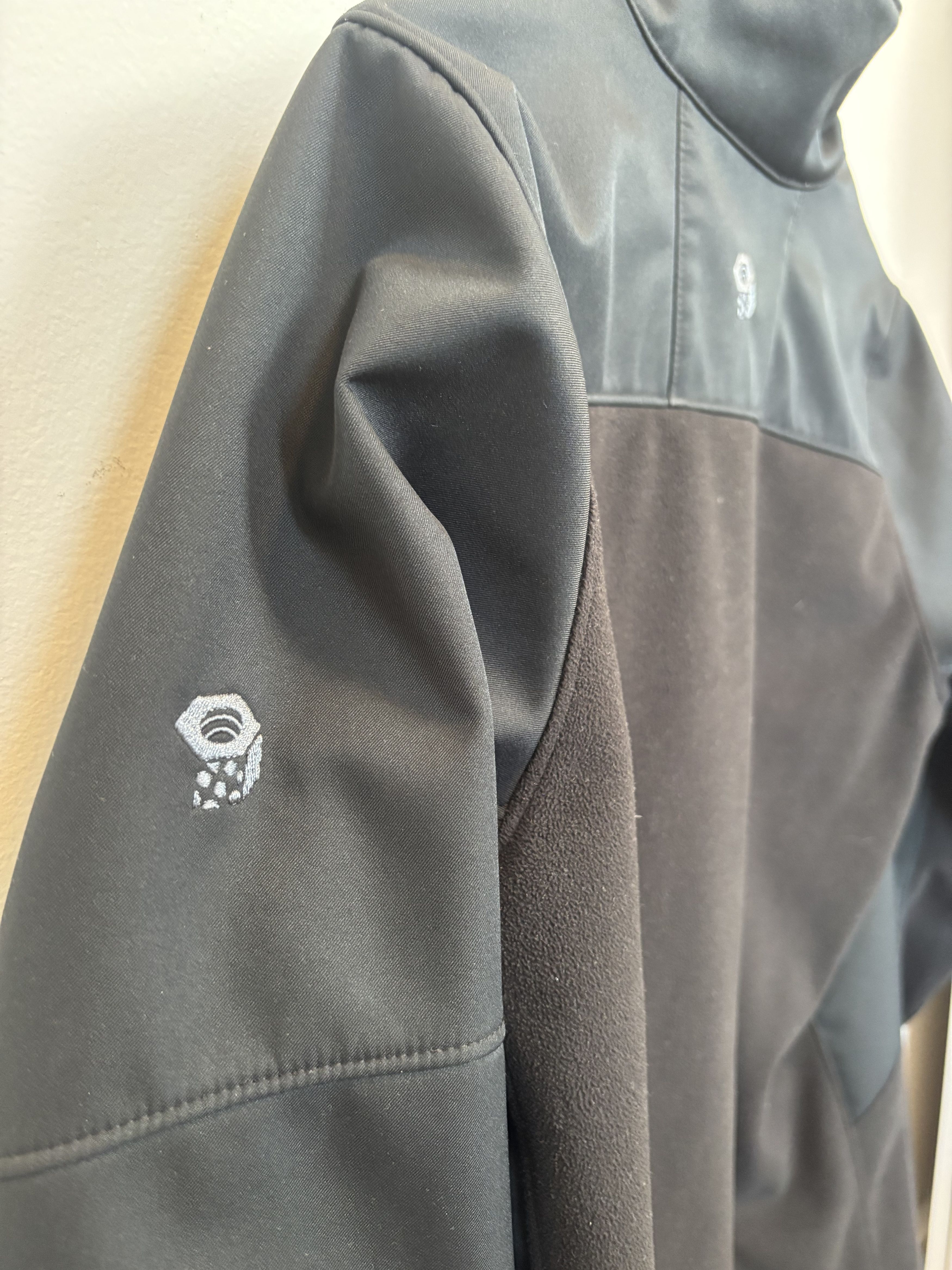 Mountain Hardwear Mountain Hardwear Light Jacket -- Black Size US S / EU 44-46 / 1 - 11 Thumbnail