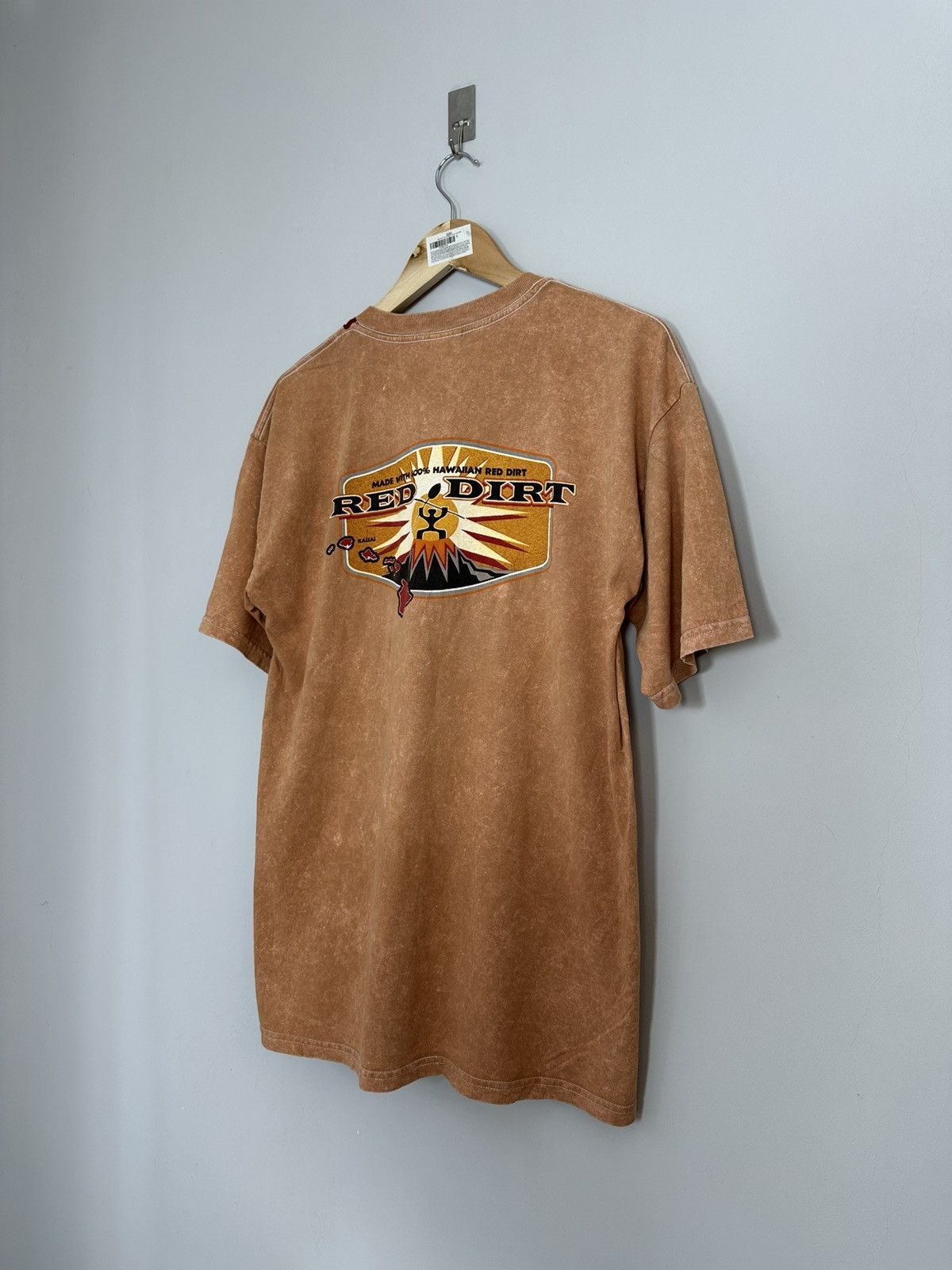 Gildan Red Dirt Hawaii Washed Brown Tee L USA Size US L / EU 52-54 / 3 - 6 Thumbnail
